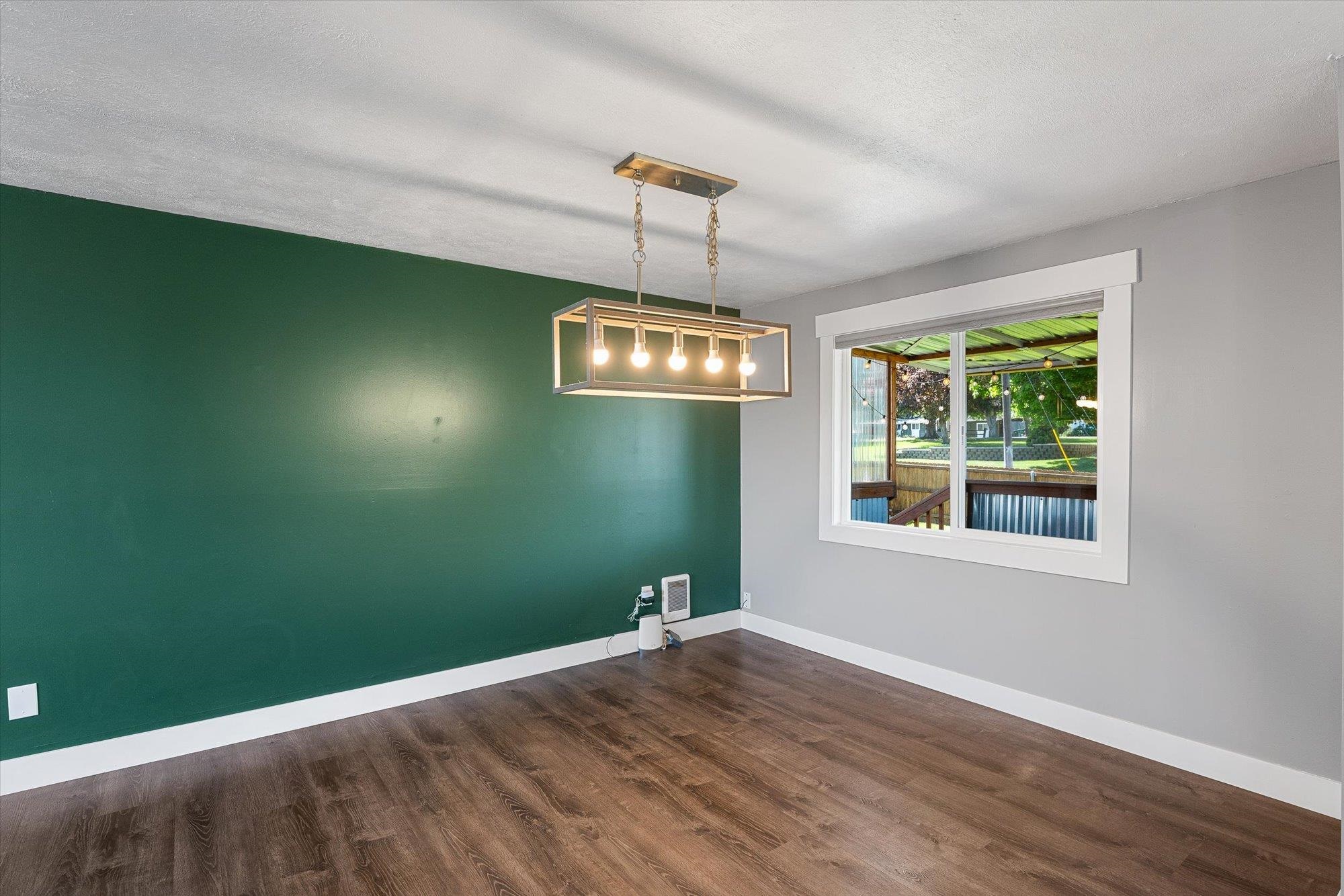 1820 5th St Ave - Photo 6