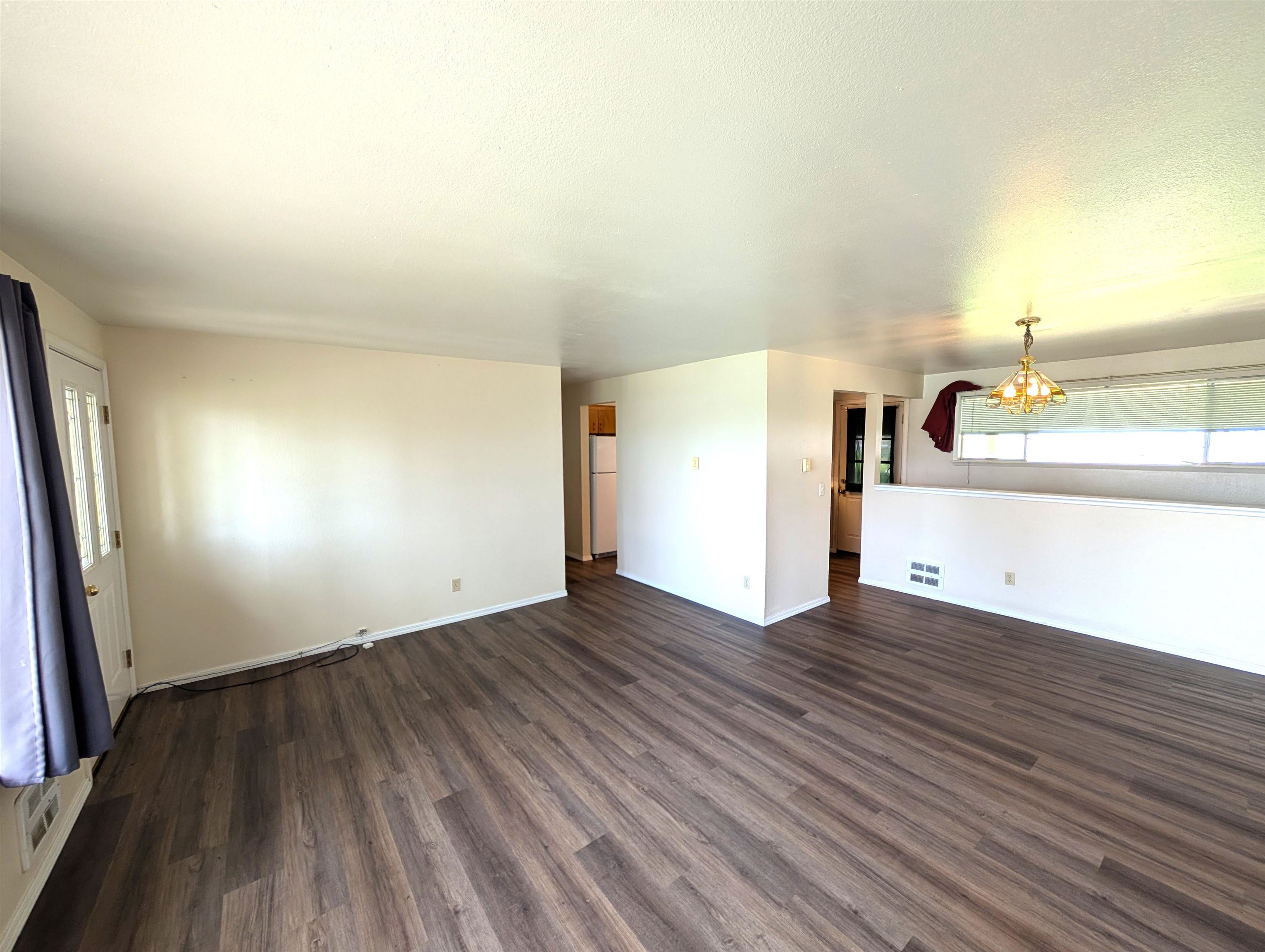 746 Villard St - Photo 6