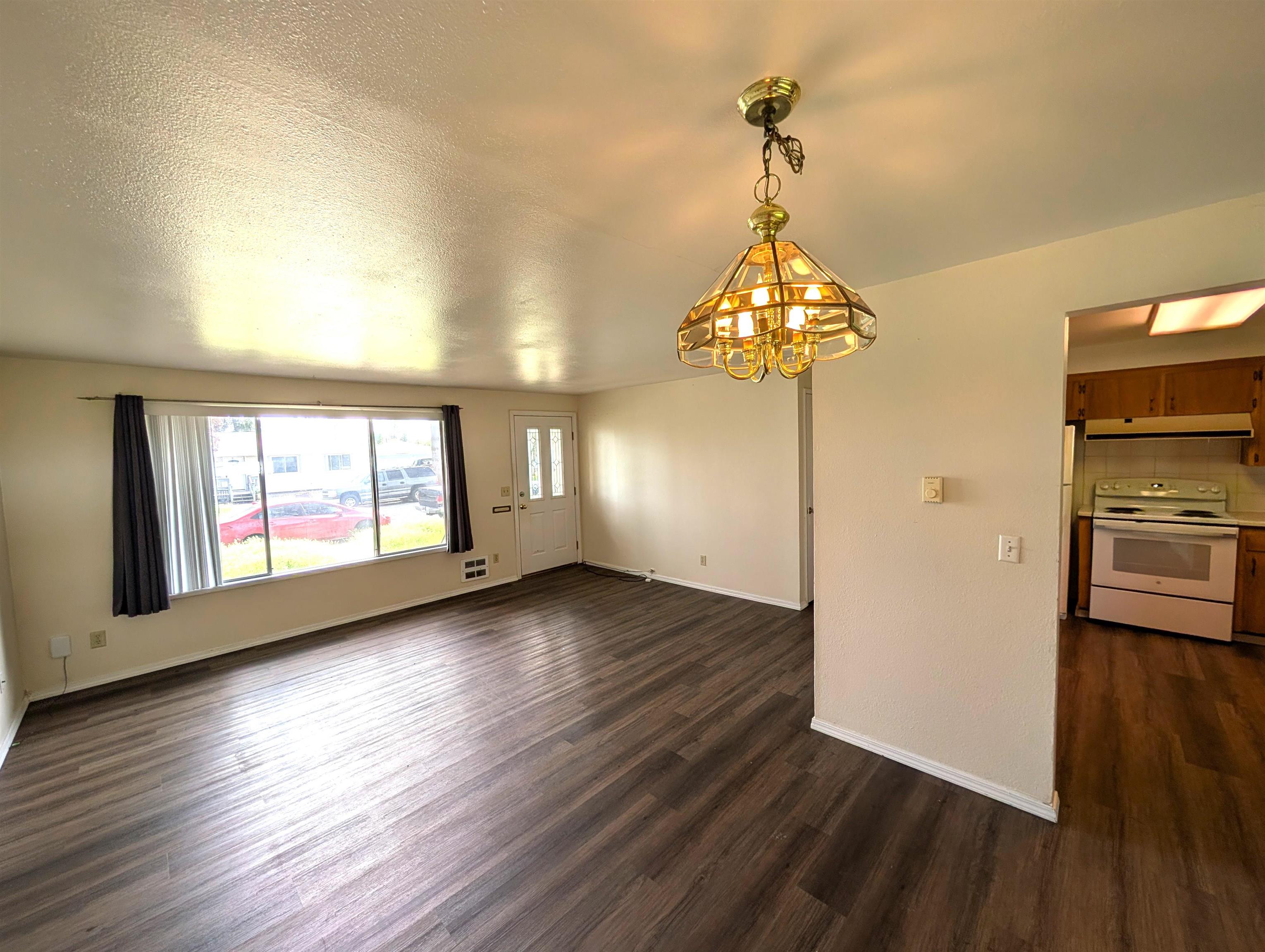 746 Villard St - Photo 9