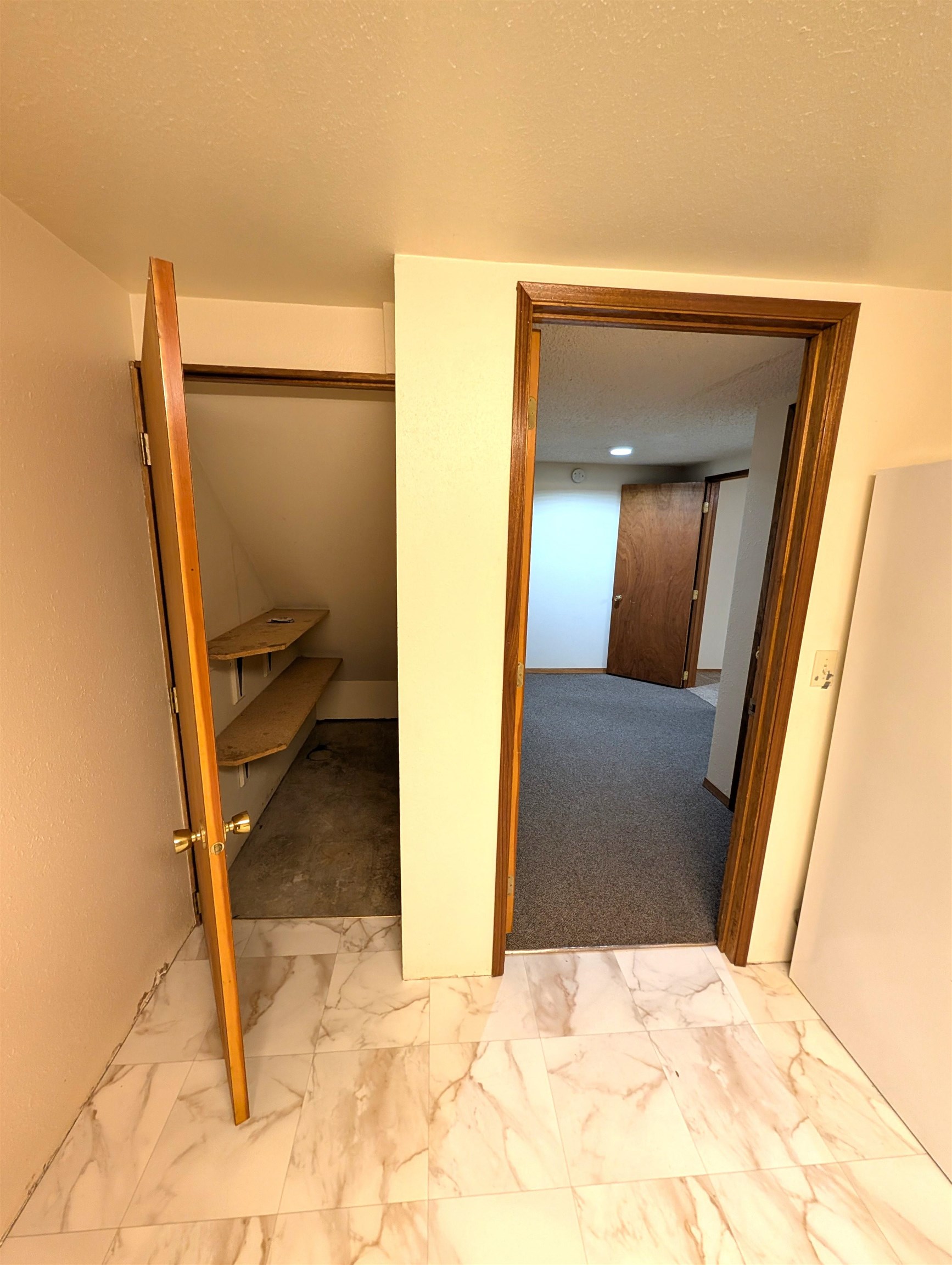 746 Villard St - Photo 29