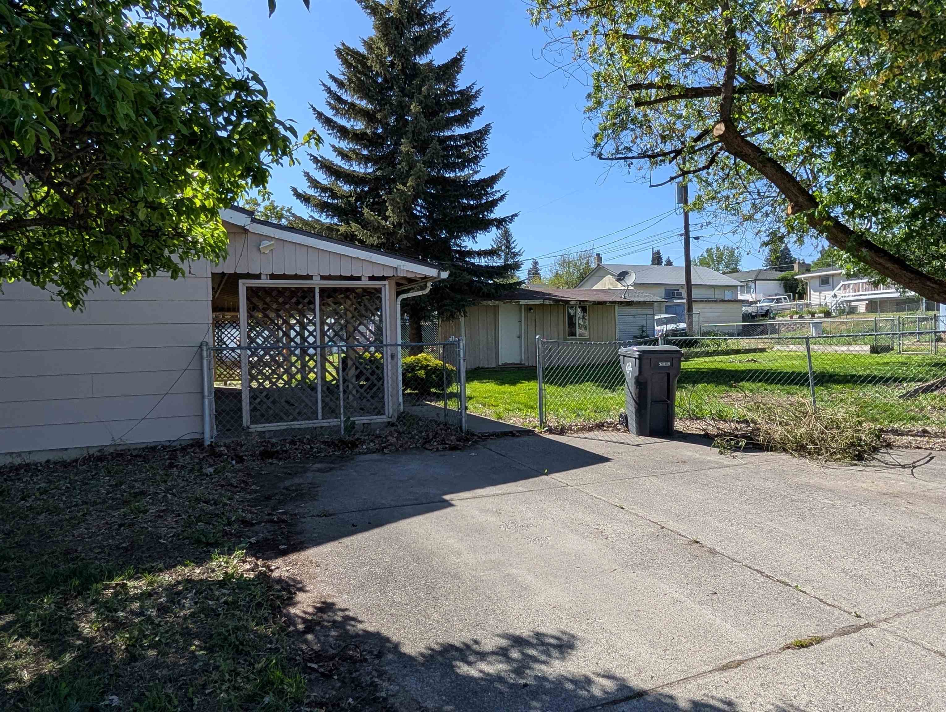 746 Villard St - Photo 40