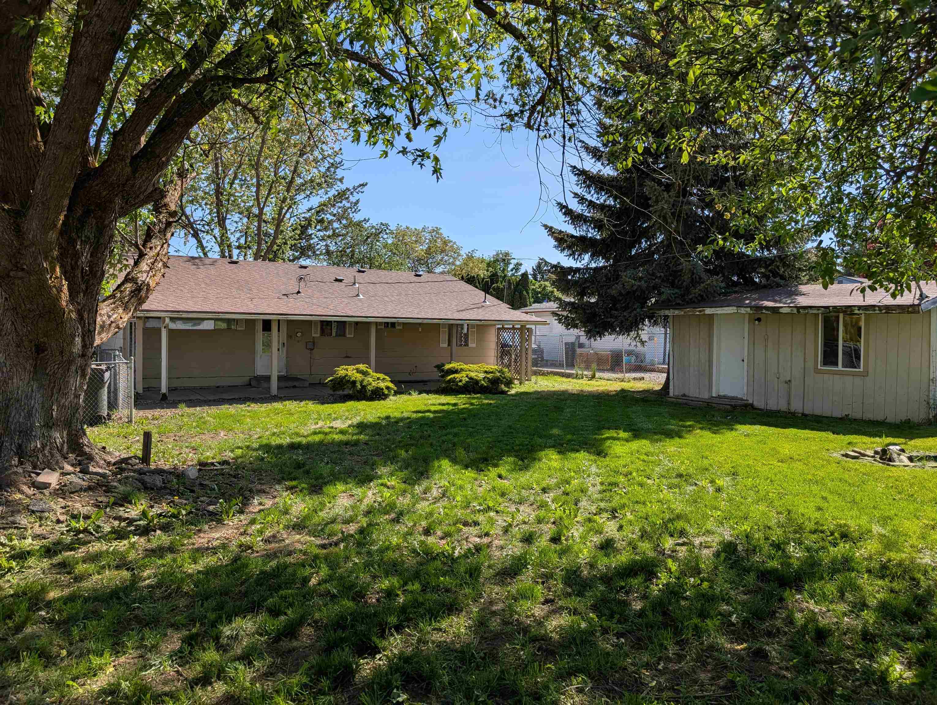 746 Villard St - Photo 47