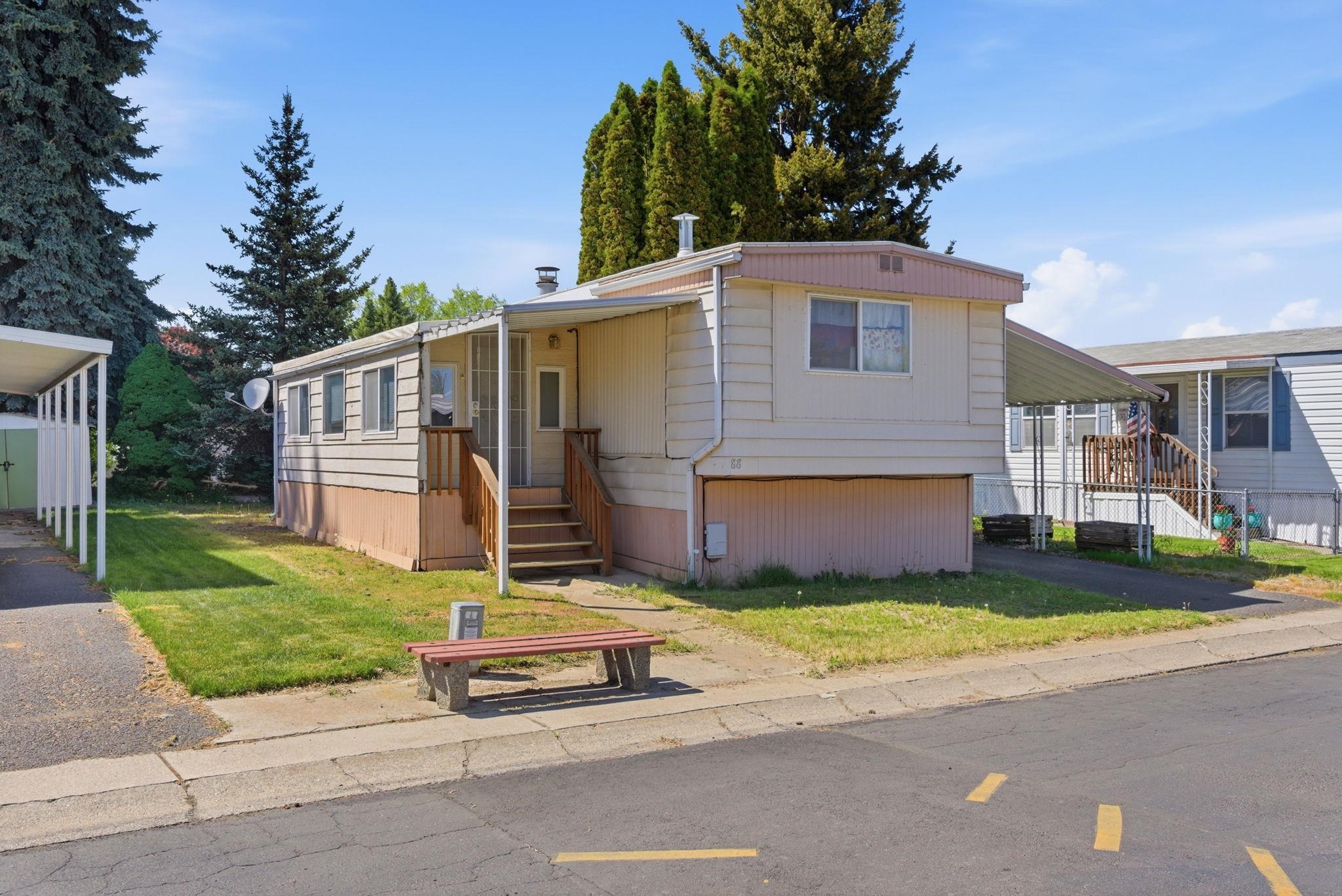 1211 E Lyons Ave - Photo 2