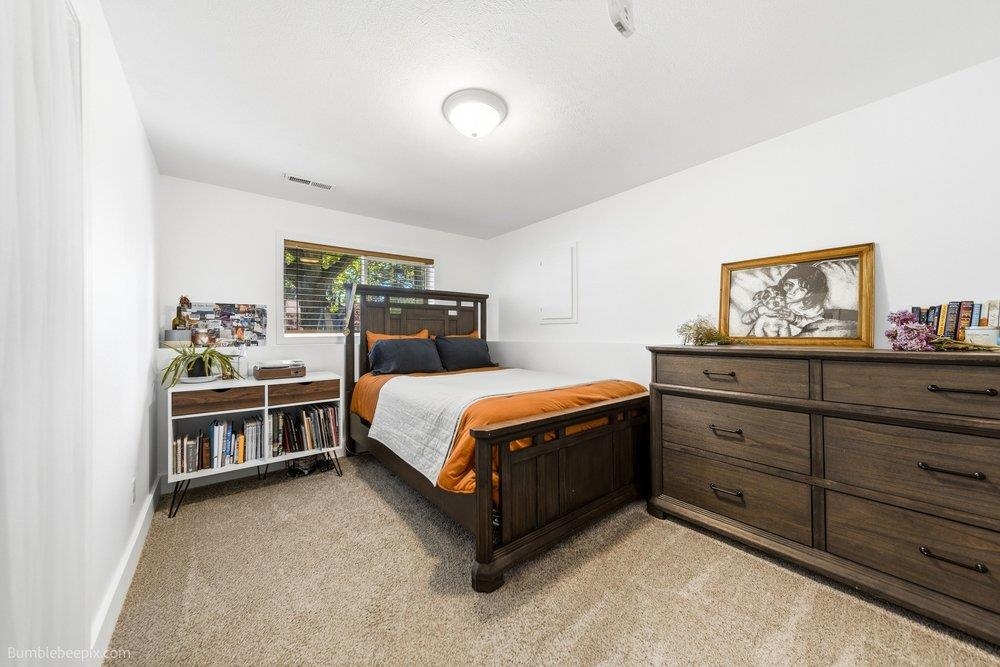 2111 E 63rd Ave - Photo 24