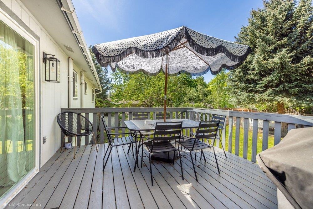 2111 E 63rd Ave - Photo 28