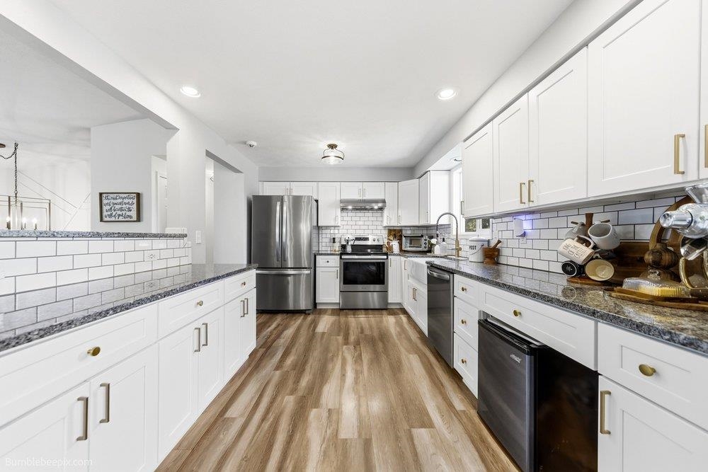 2111 E 63rd Ave - Photo 8