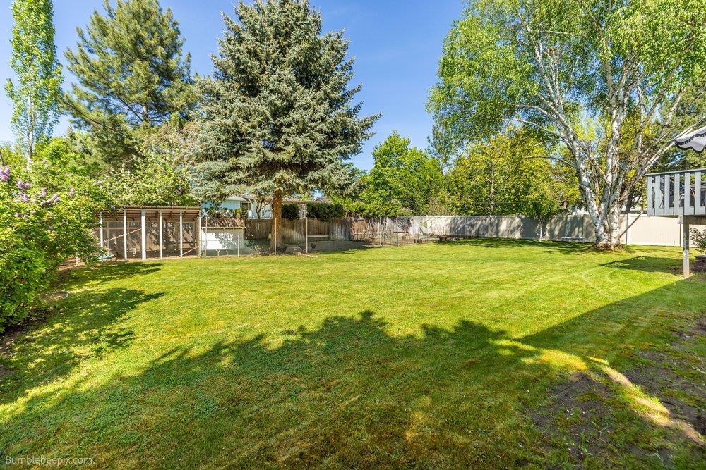 2111 E 63rd Ave - Photo 35
