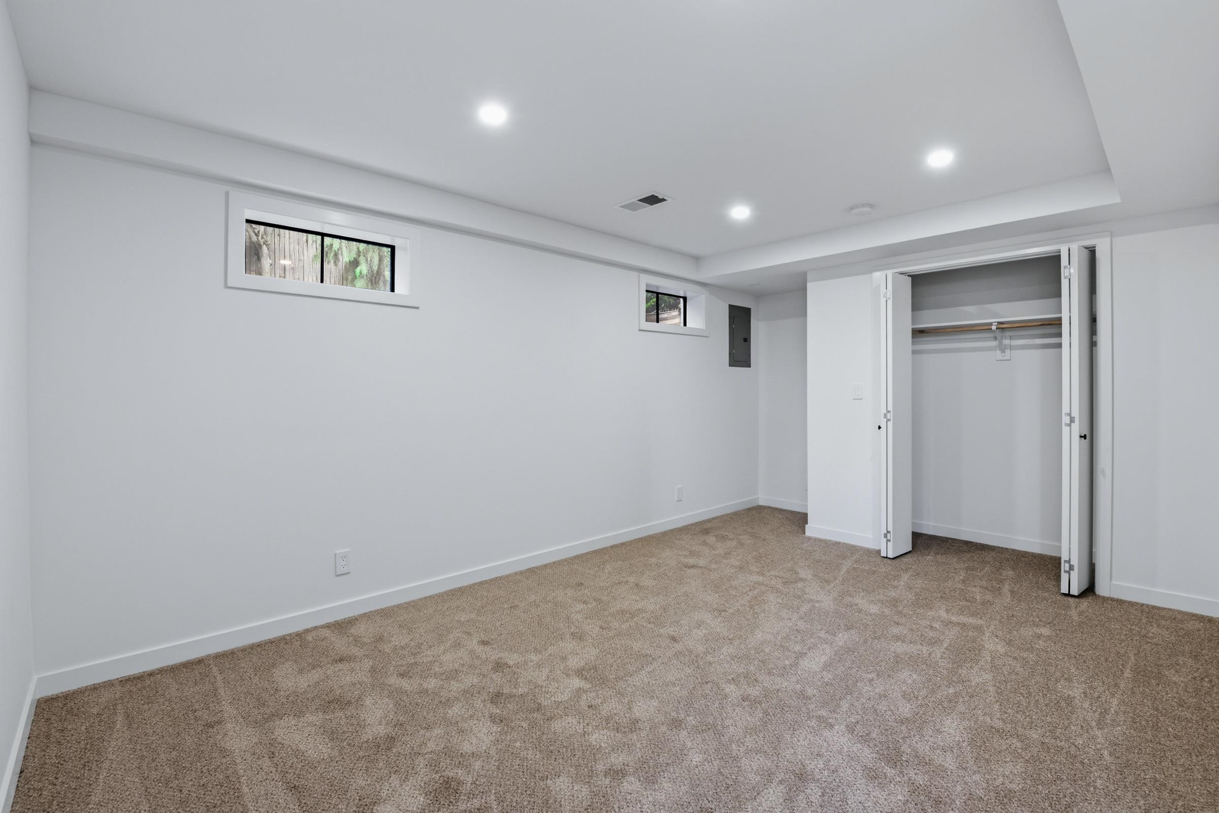 8422 N NORTHVIEW Rd - Photo 37