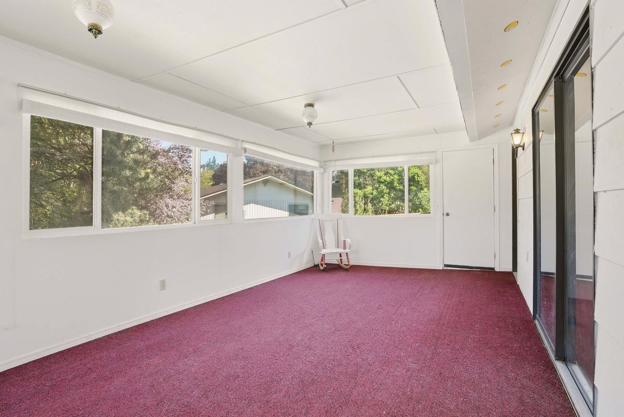 1039 SE Olympic Way - Photo 12