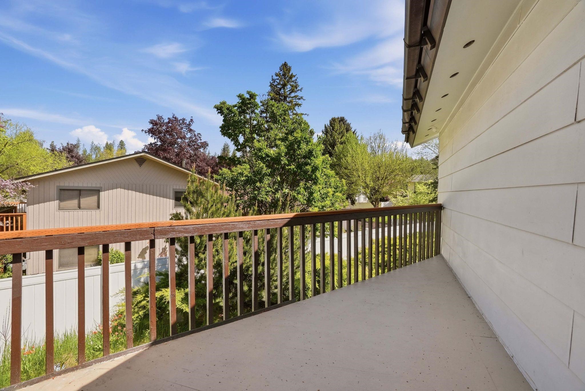 1039 SE Olympic Way - Photo 13