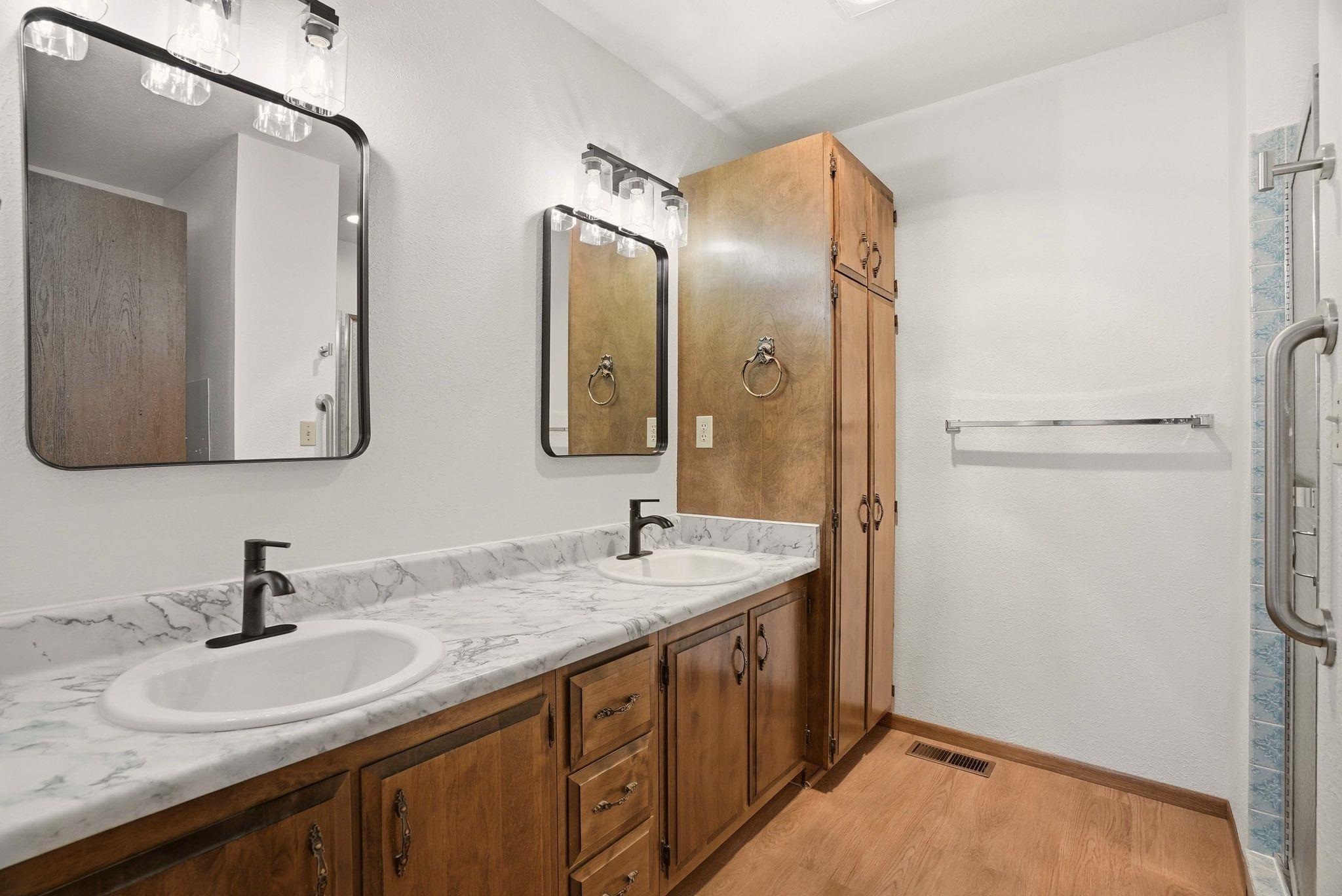 1039 SE Olympic Way - Photo 21