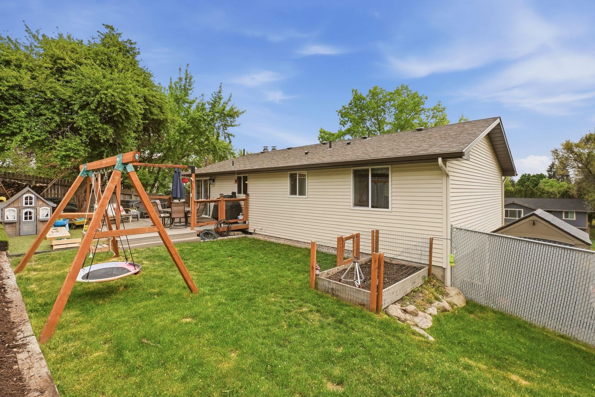 13215 E Heroy Ave - Photo 34