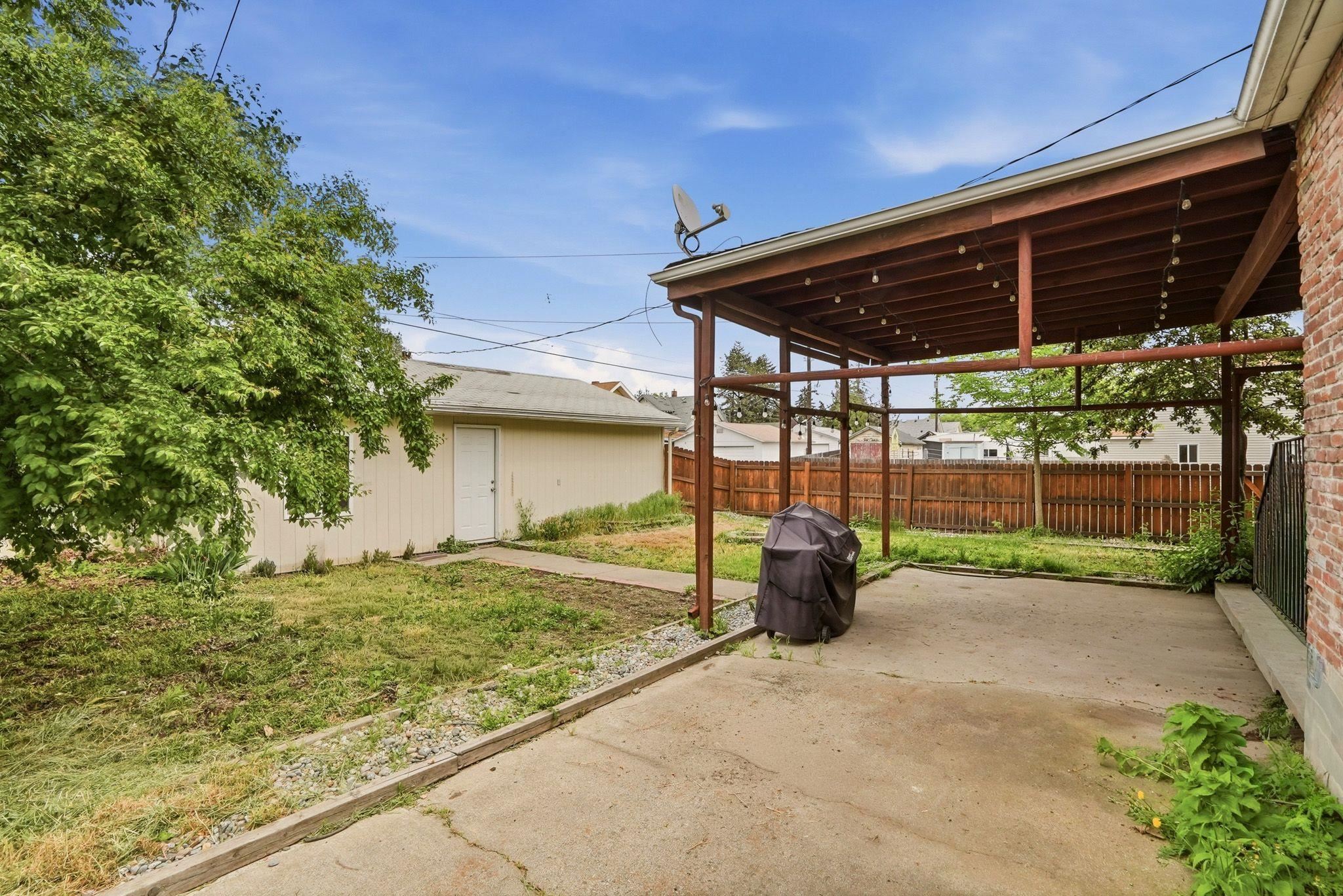 947 E Ermina Ave - Photo 33