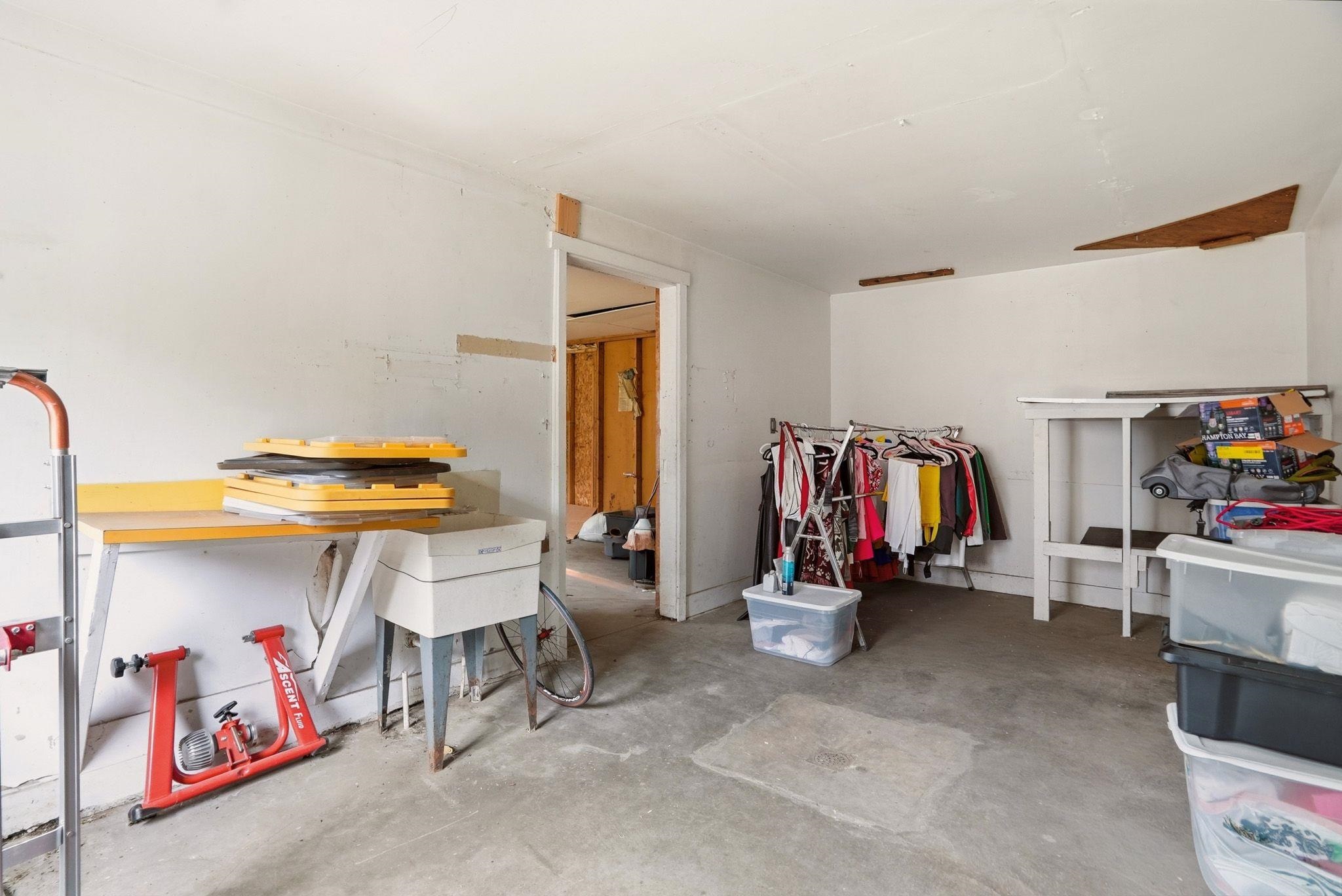 947 E Ermina Ave - Photo 38