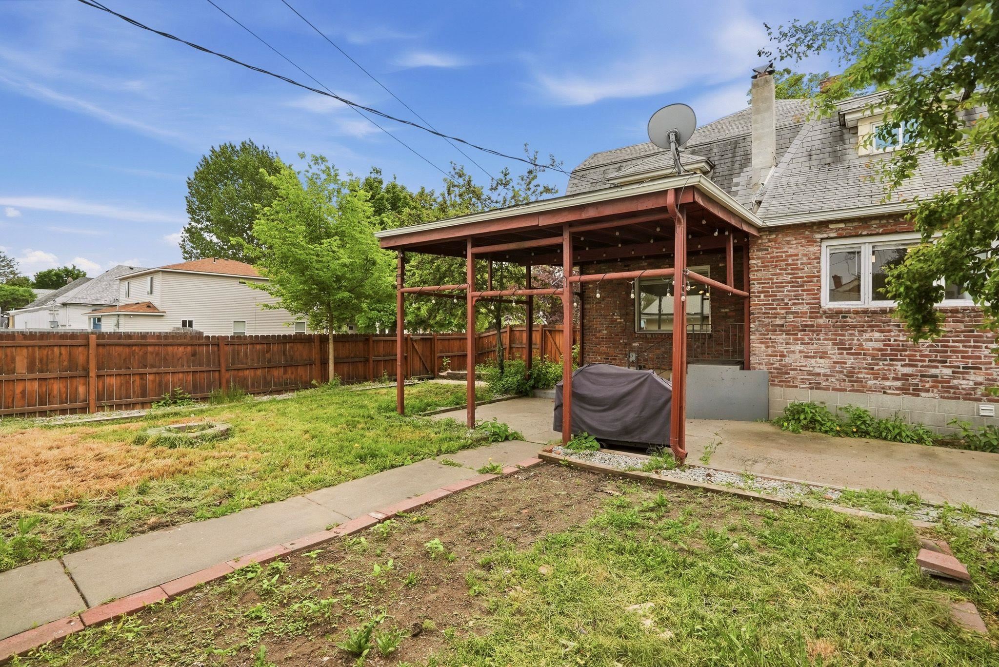 947 E Ermina Ave - Photo 39