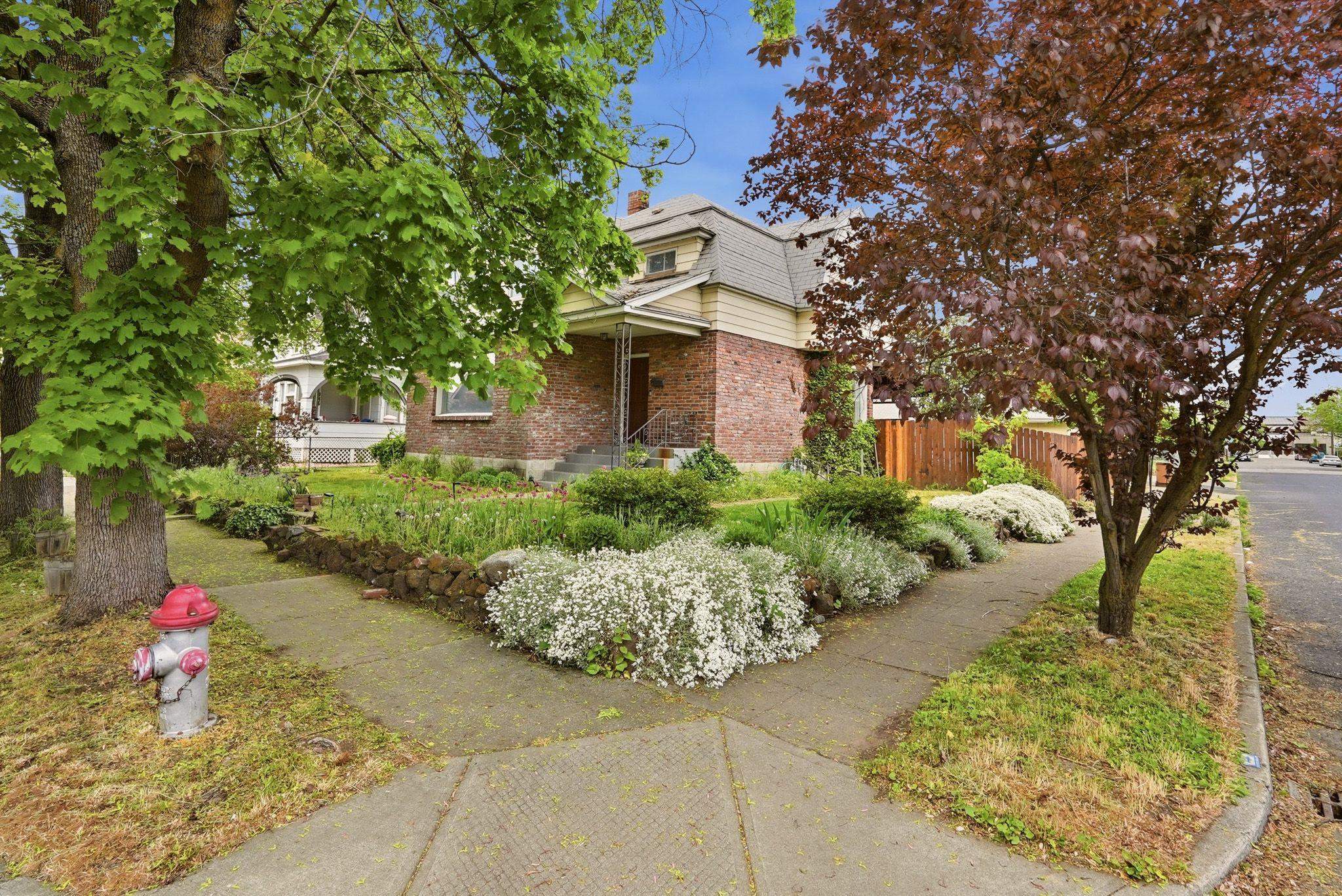 947 E Ermina Ave - Photo 8