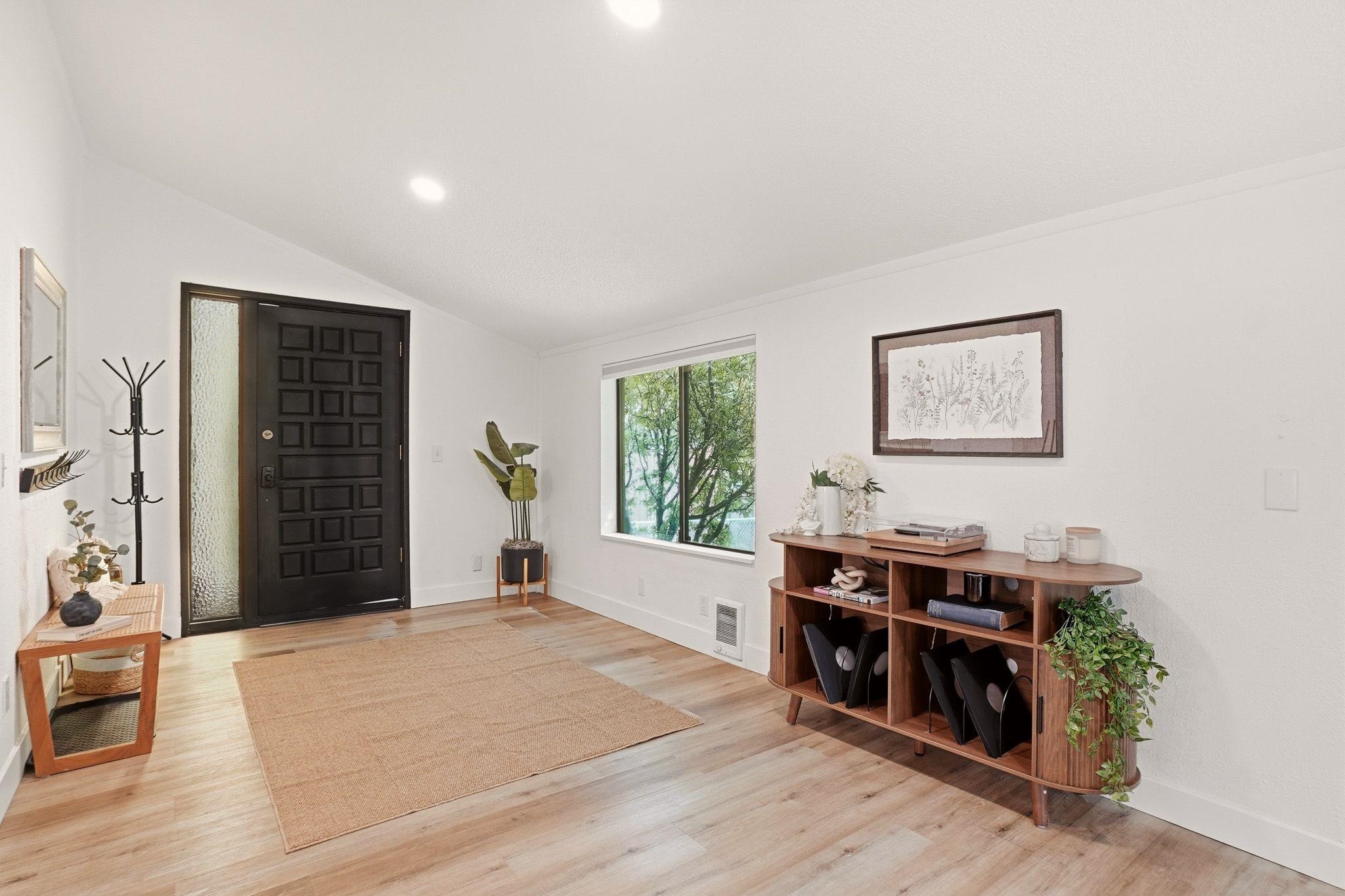 1414 S Colby Ave - Photo 3