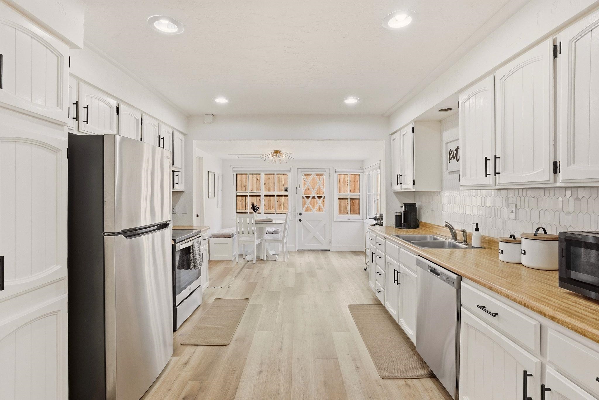 1414 S Colby Ave - Photo 9