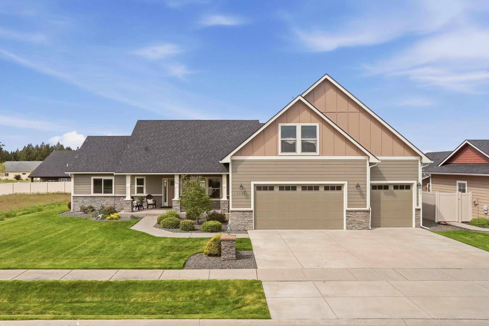 1207 N Augusta Ln - Photo 1