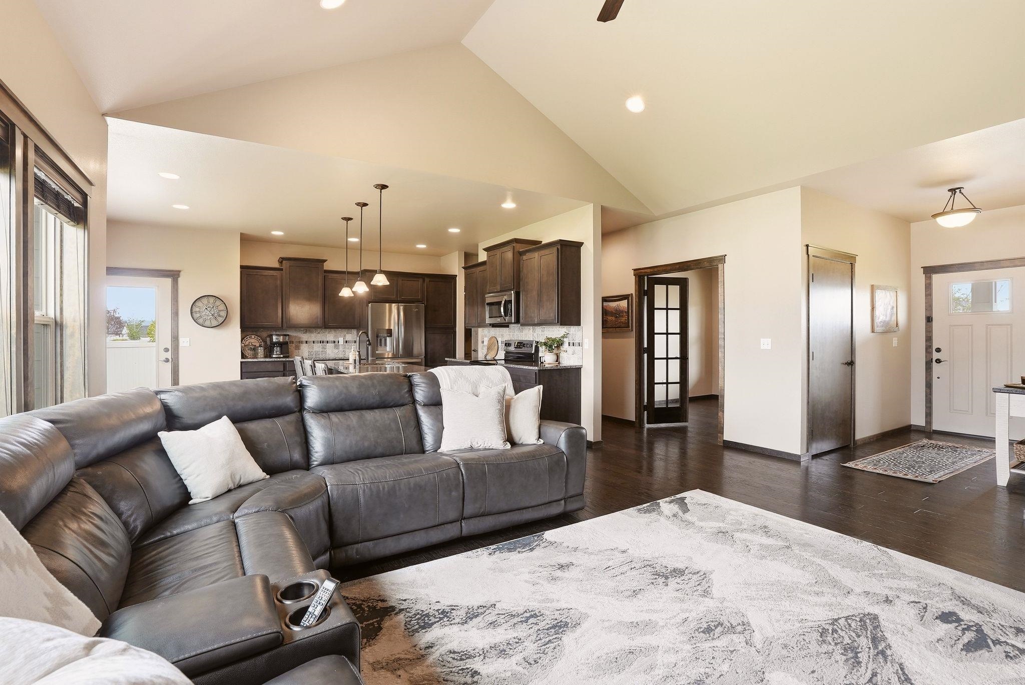 1207 N Augusta Ln - Photo 8