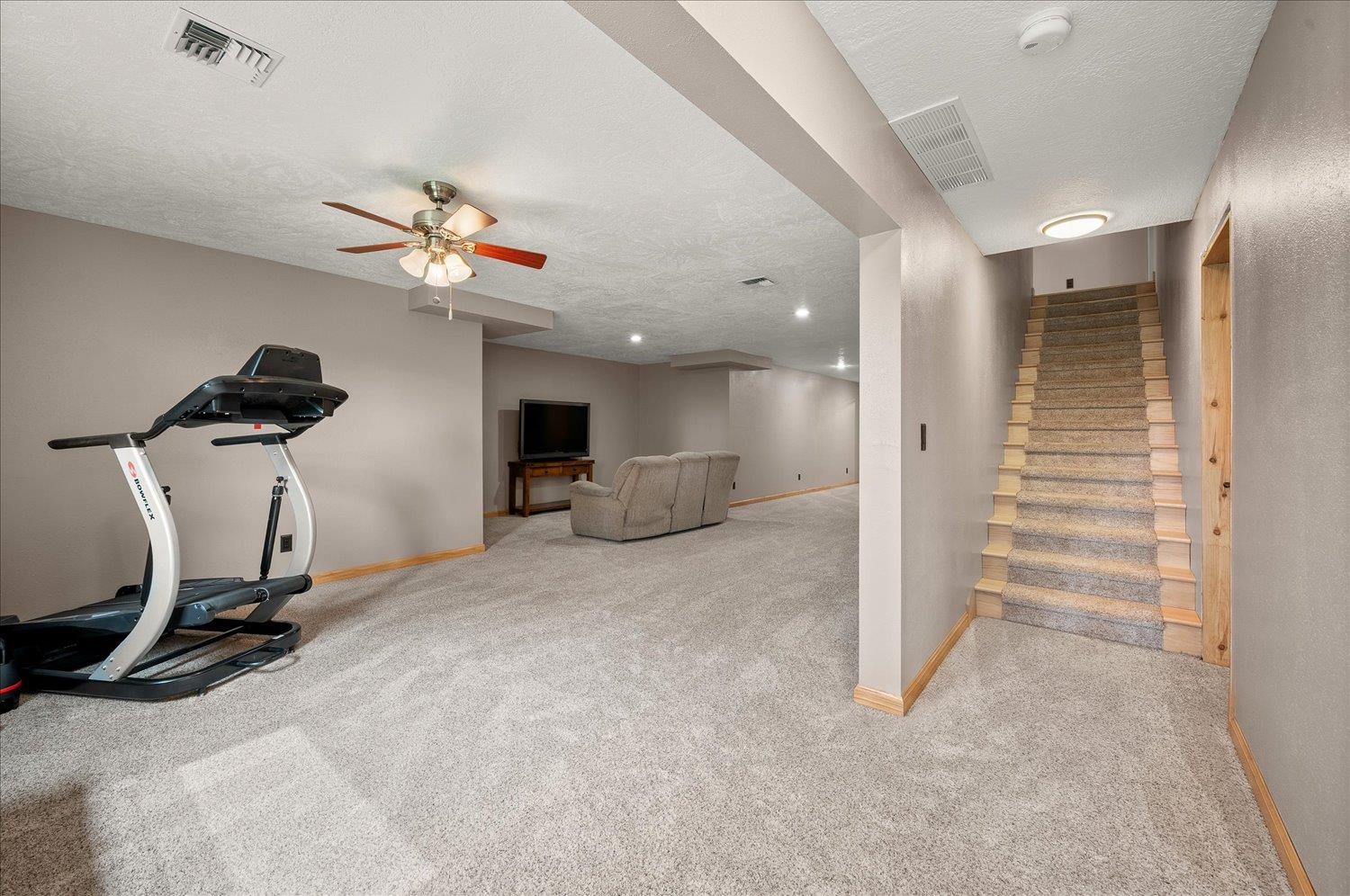 12421 E Mt Spokane Park Dr - Photo 26