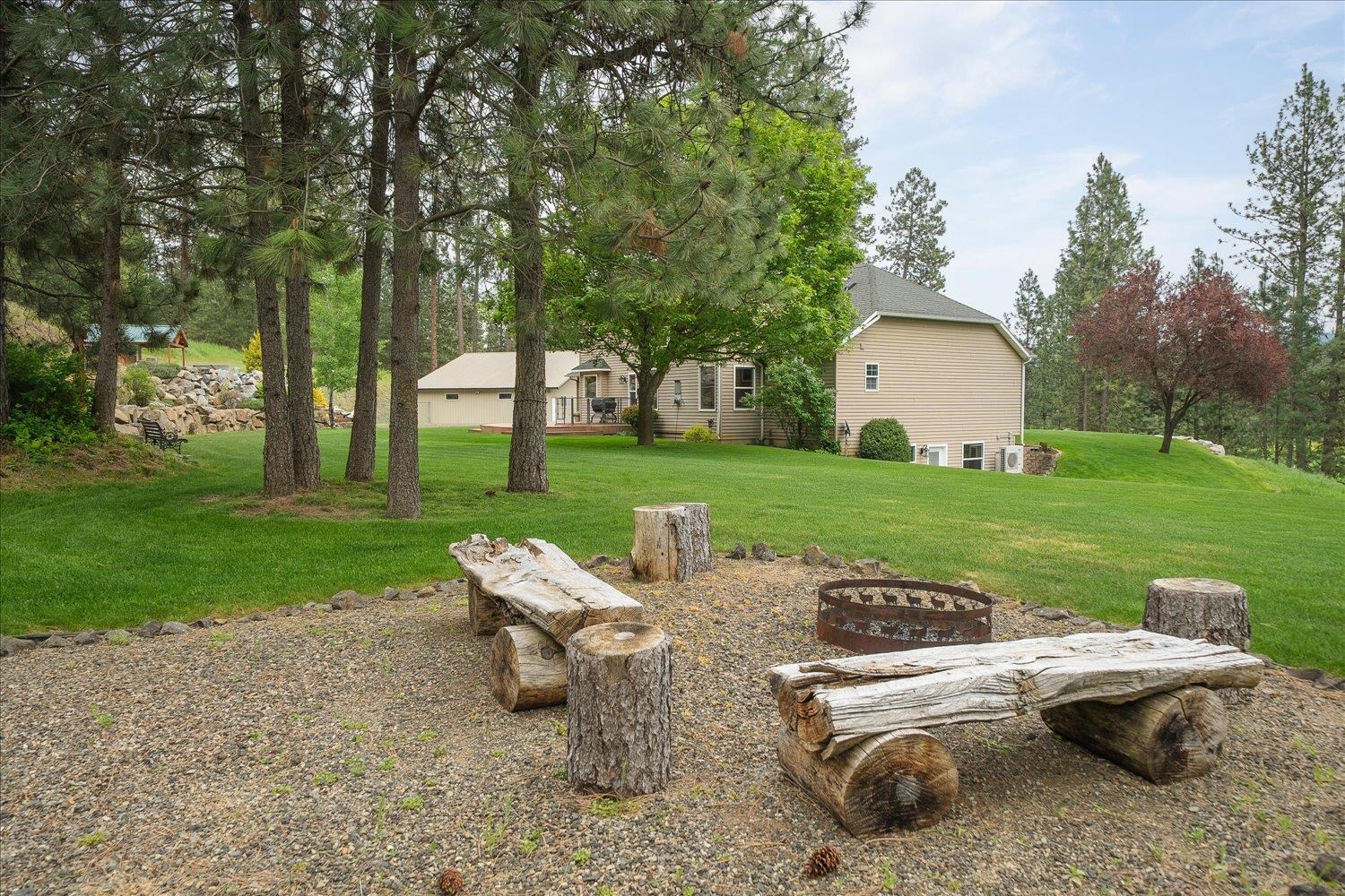 12421 E Mt Spokane Park Dr - Photo 35