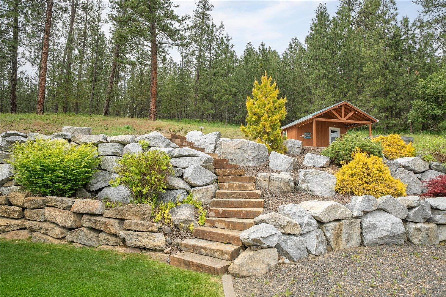 12421 E Mt Spokane Park Dr - Photo 42