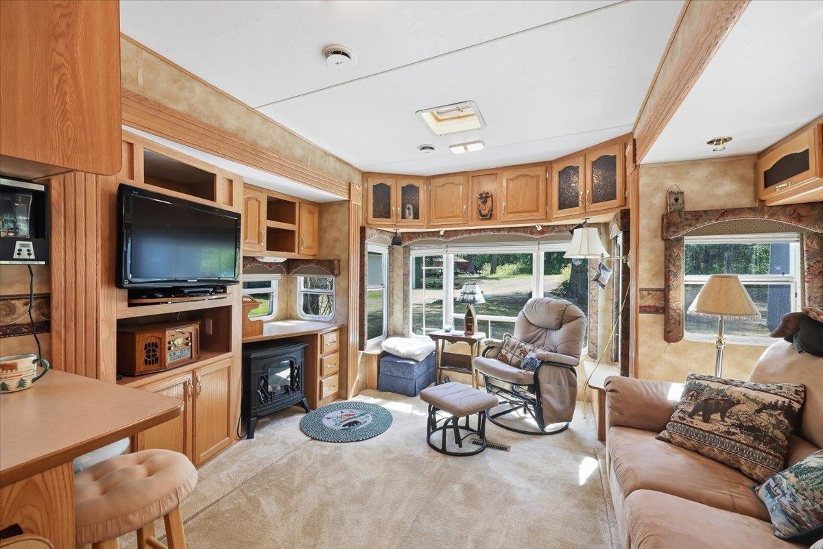 412 Cedar Dr - Photo 4