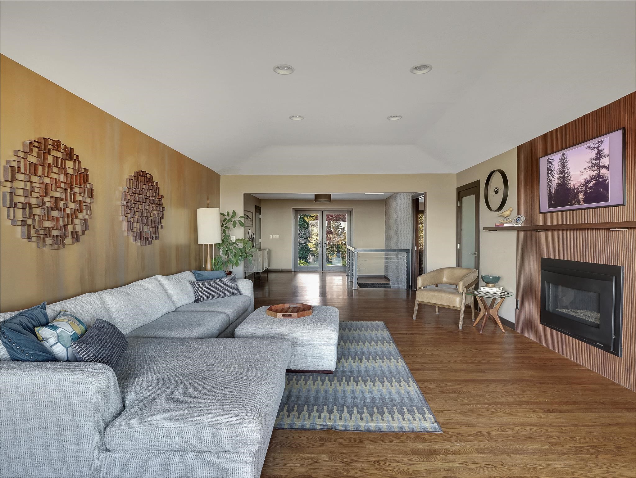 1912 E SOUTHEAST Blvd - Photo 8