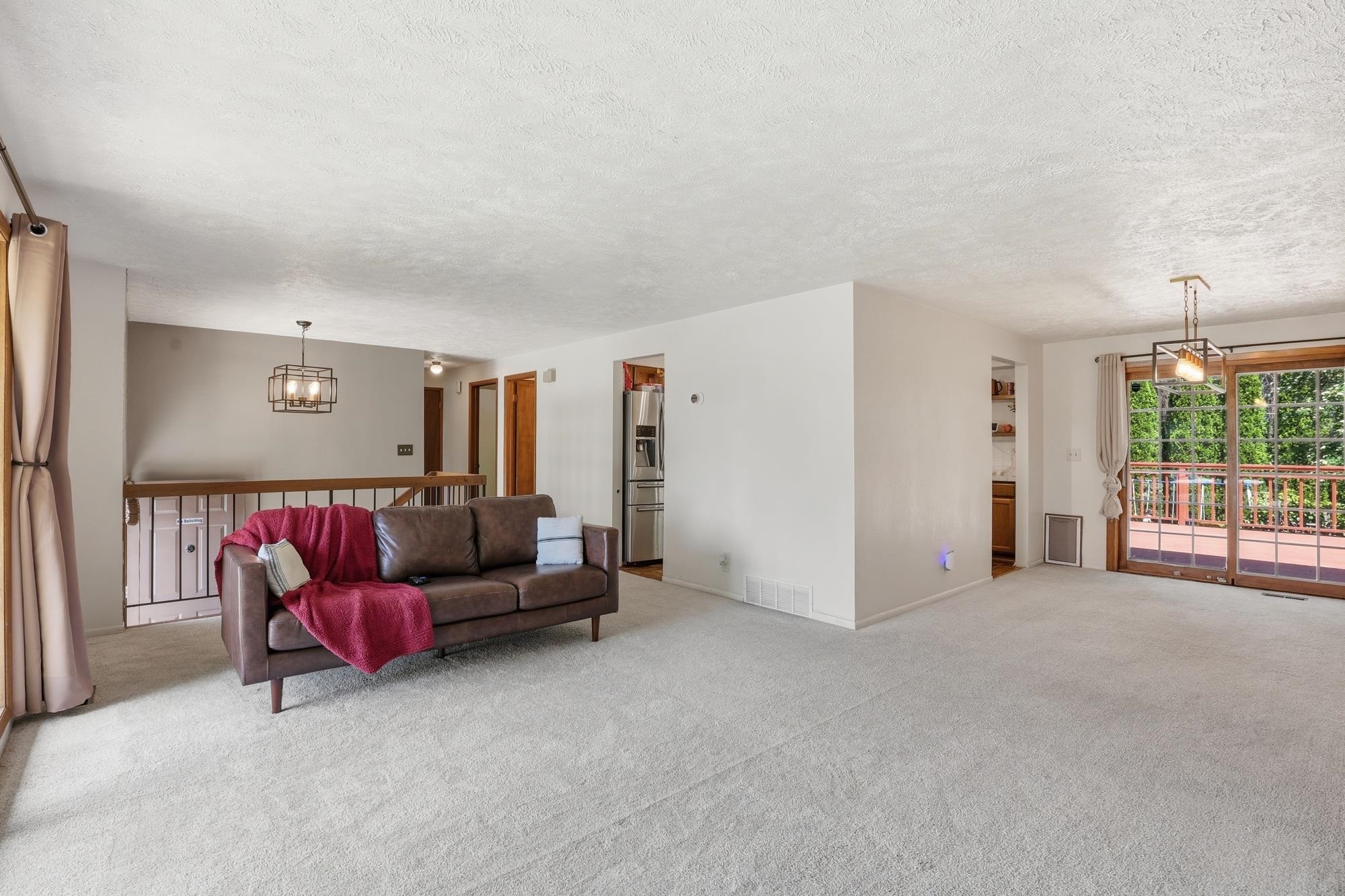 10921 E 31st Ave - Photo 5