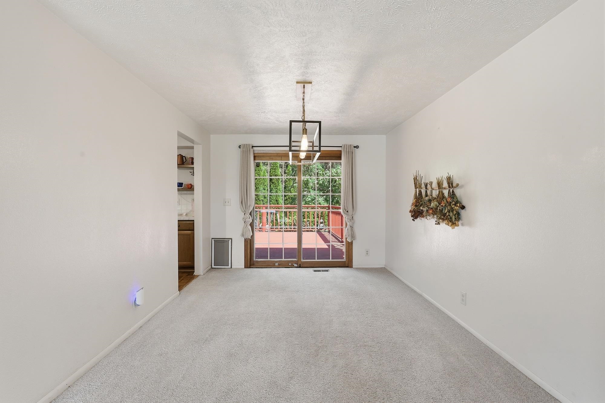 10921 E 31st Ave - Photo 6