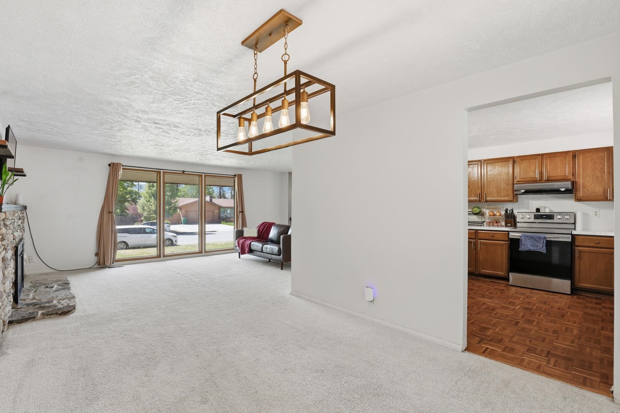 10921 E 31st Ave - Photo 7