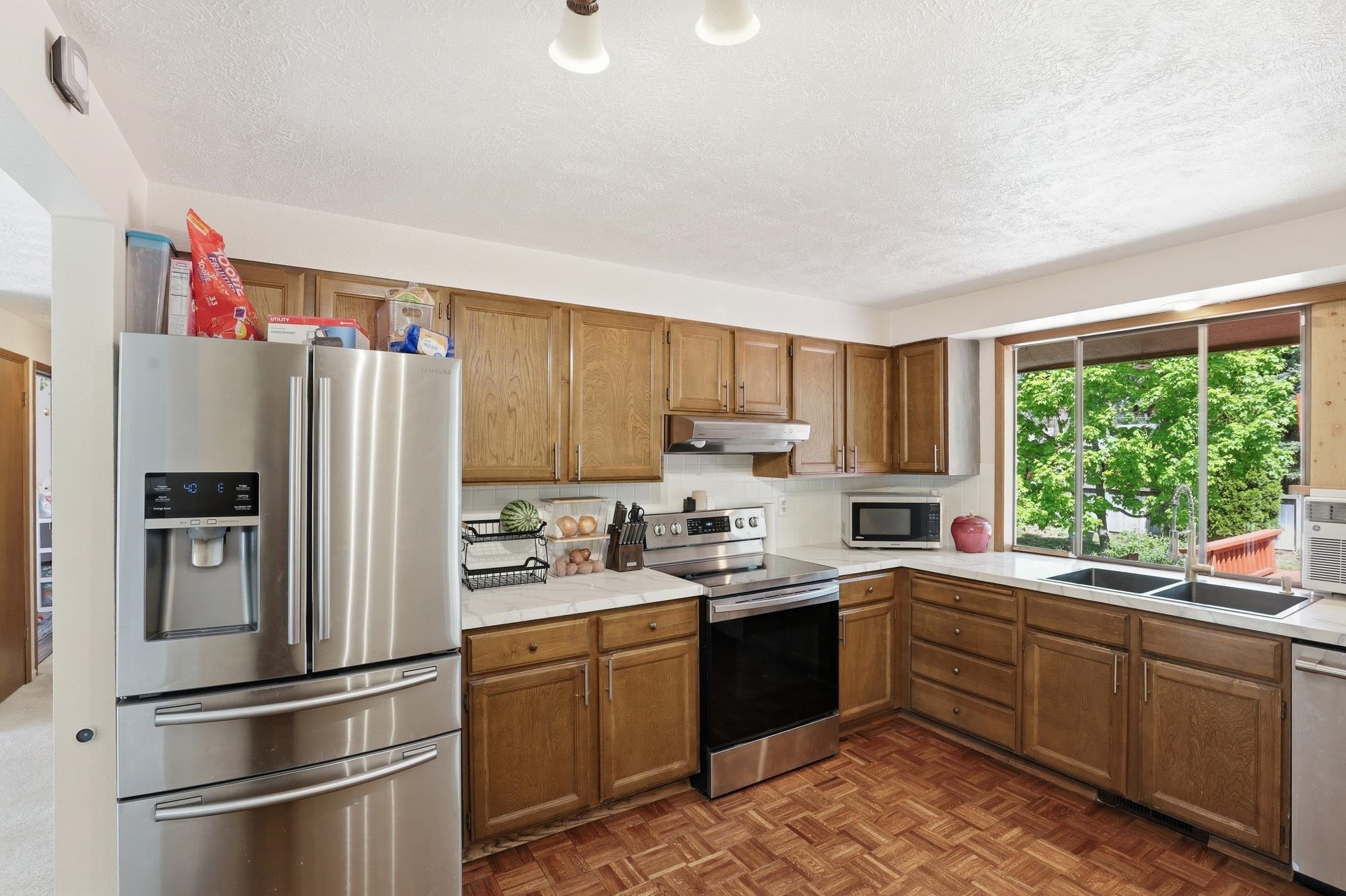 10921 E 31st Ave - Photo 9
