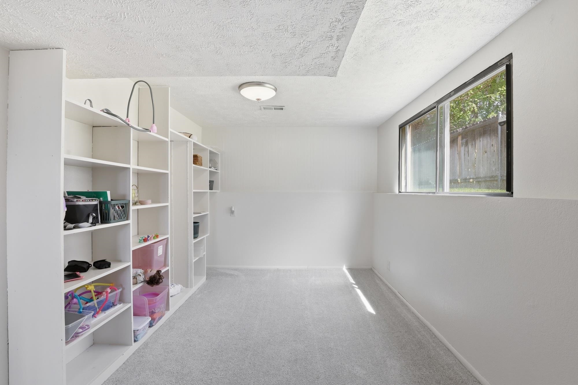 10921 E 31st Ave - Photo 18