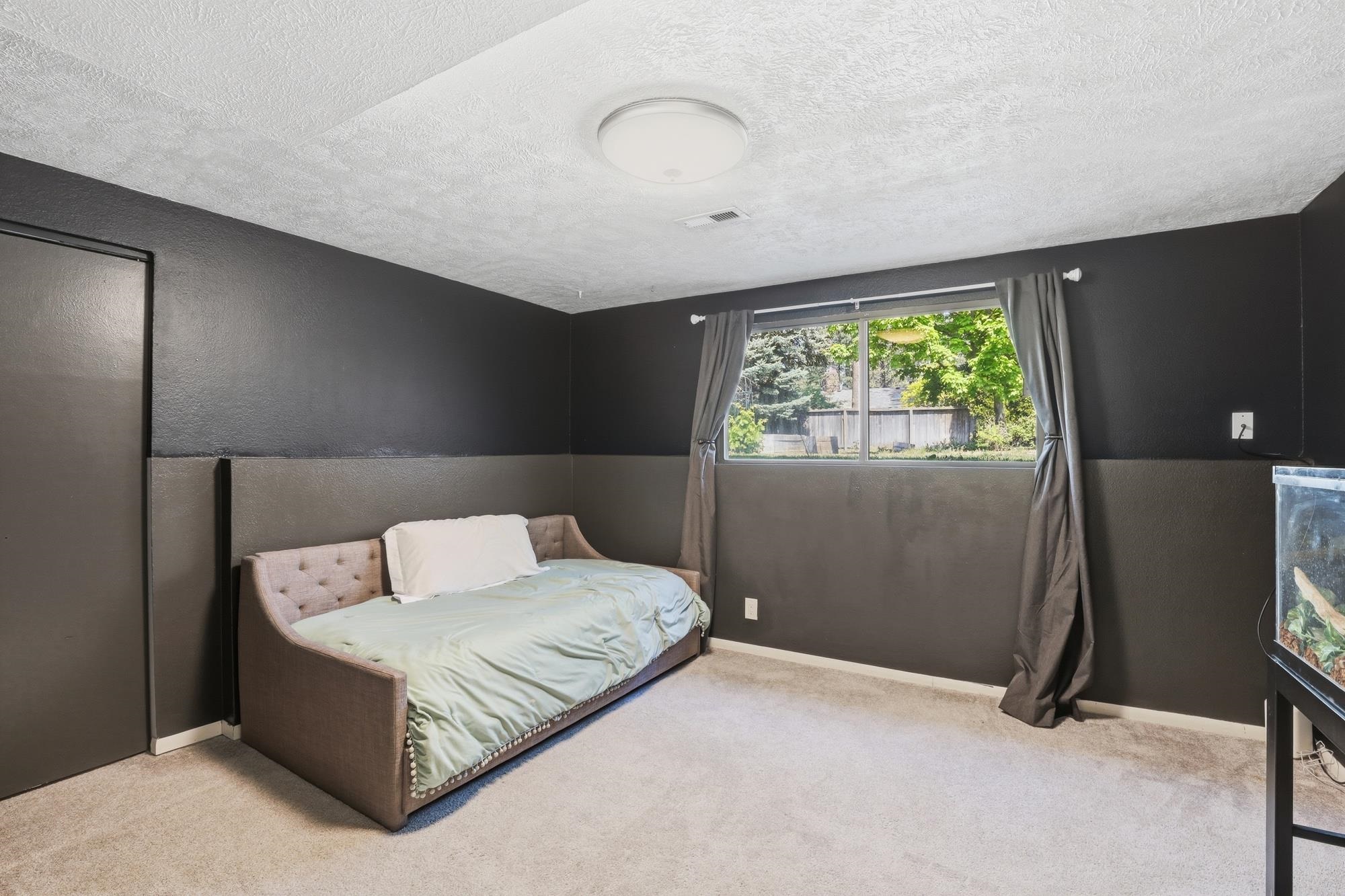 10921 E 31st Ave - Photo 19