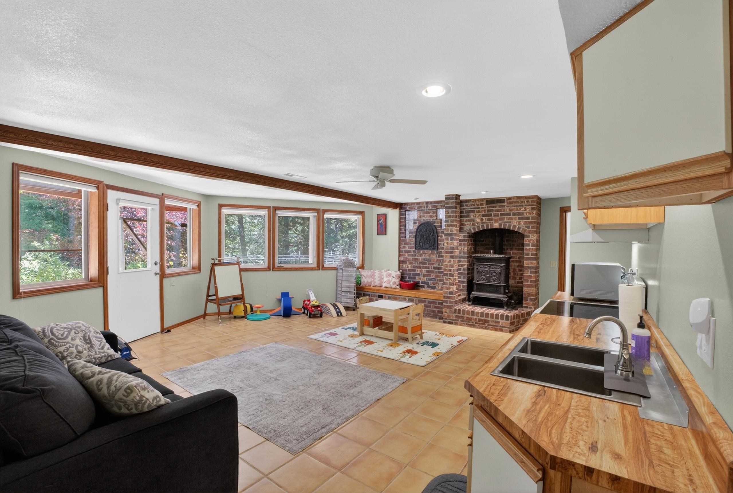 19202 E Elliot Rd - Photo 29