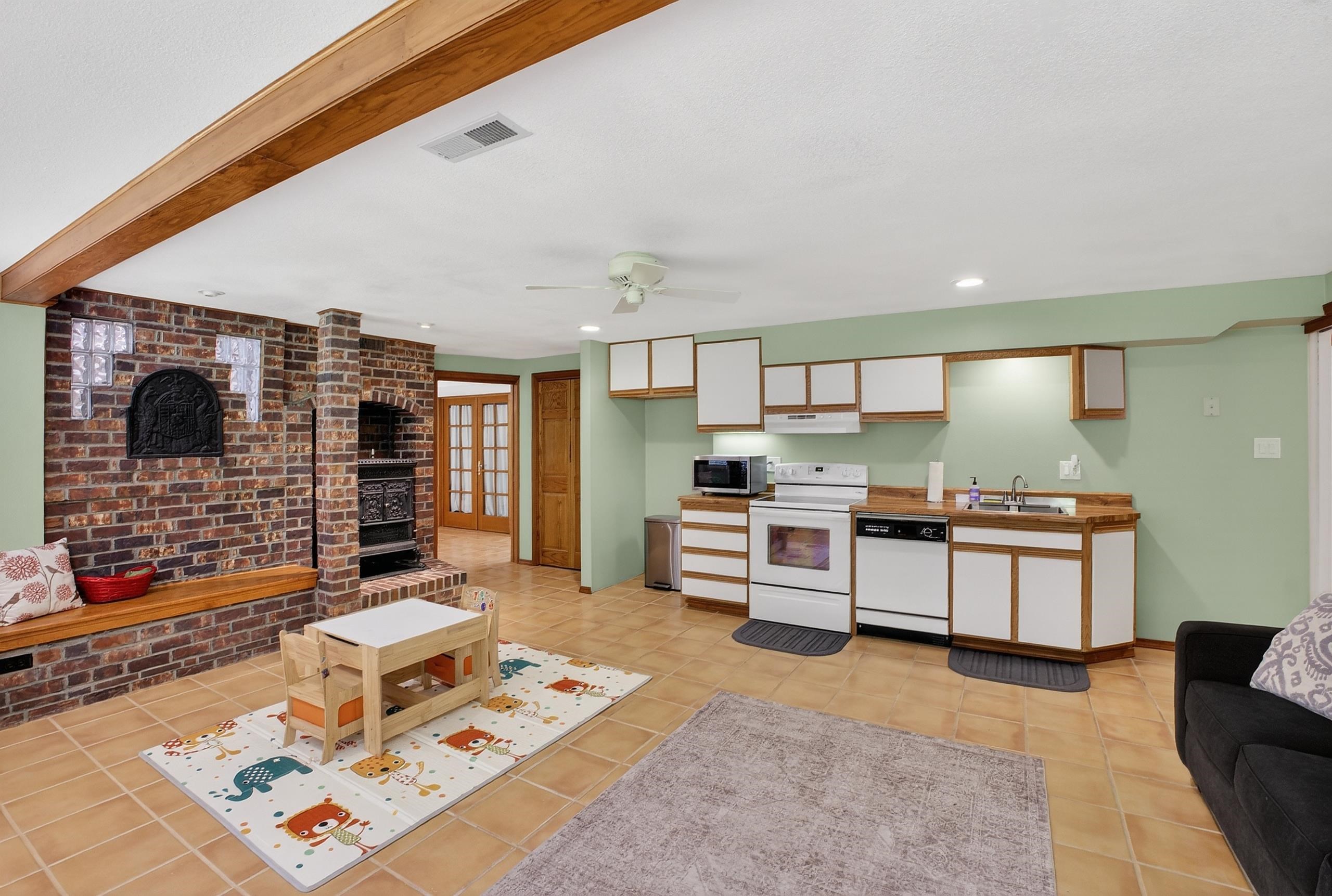 19202 E Elliot Rd - Photo 30