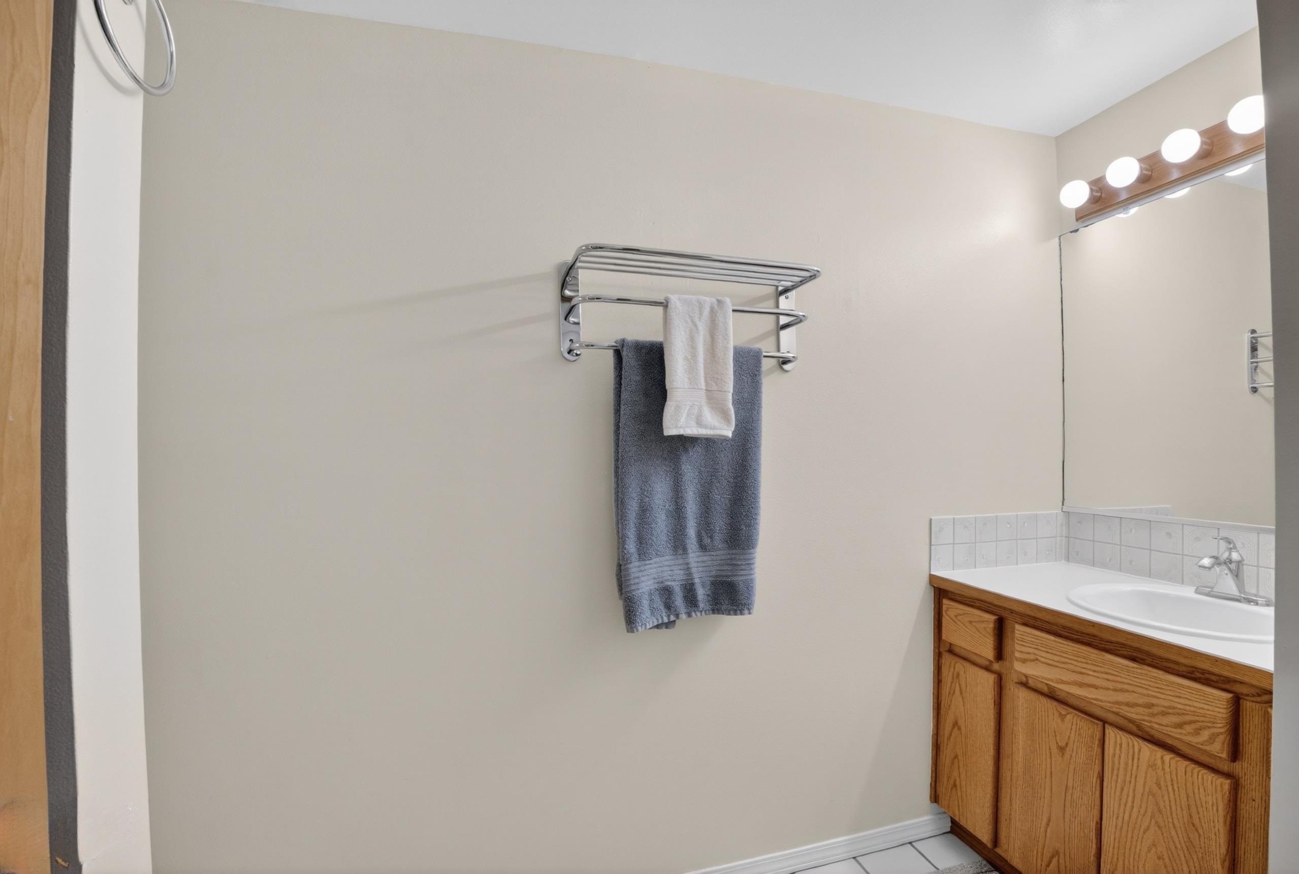 19202 E Elliot Rd - Photo 37