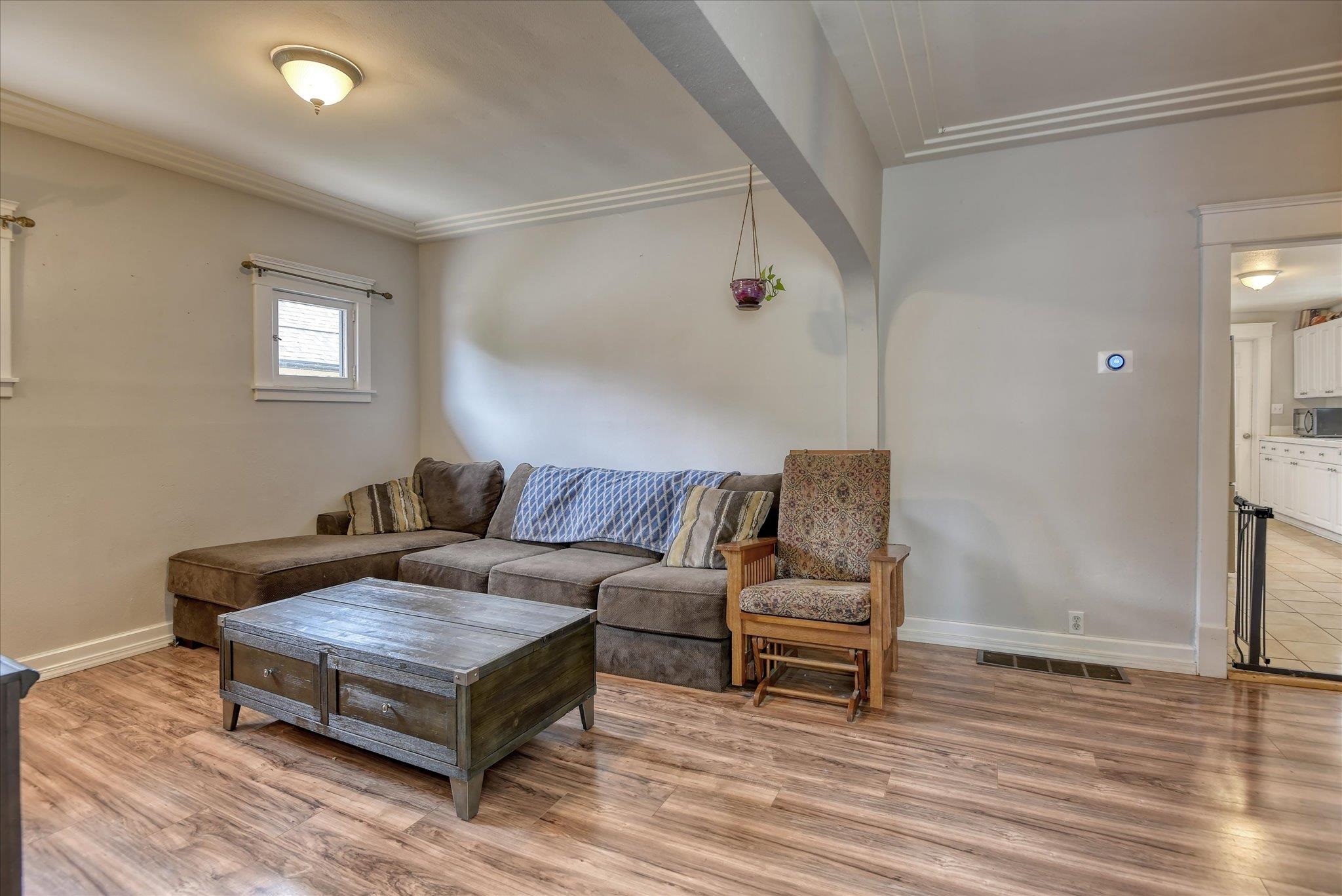 718 E Empire Ave - Photo 5