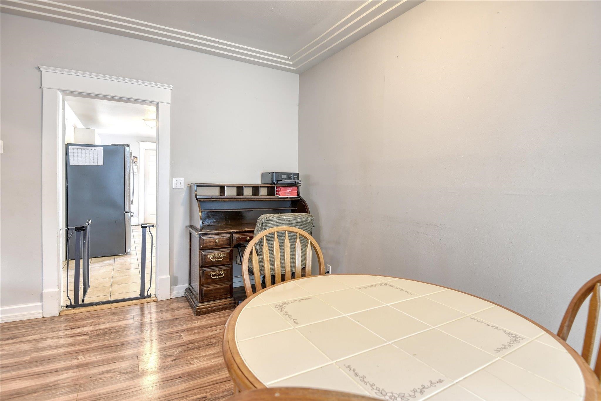 718 E Empire Ave - Photo 8
