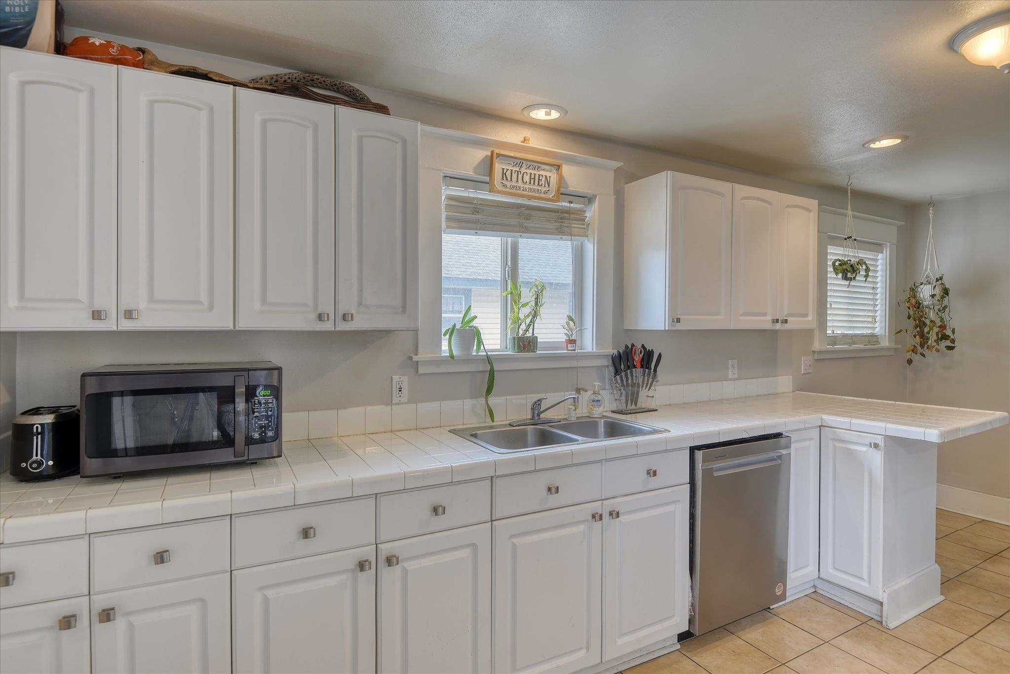 718 E Empire Ave - Photo 11