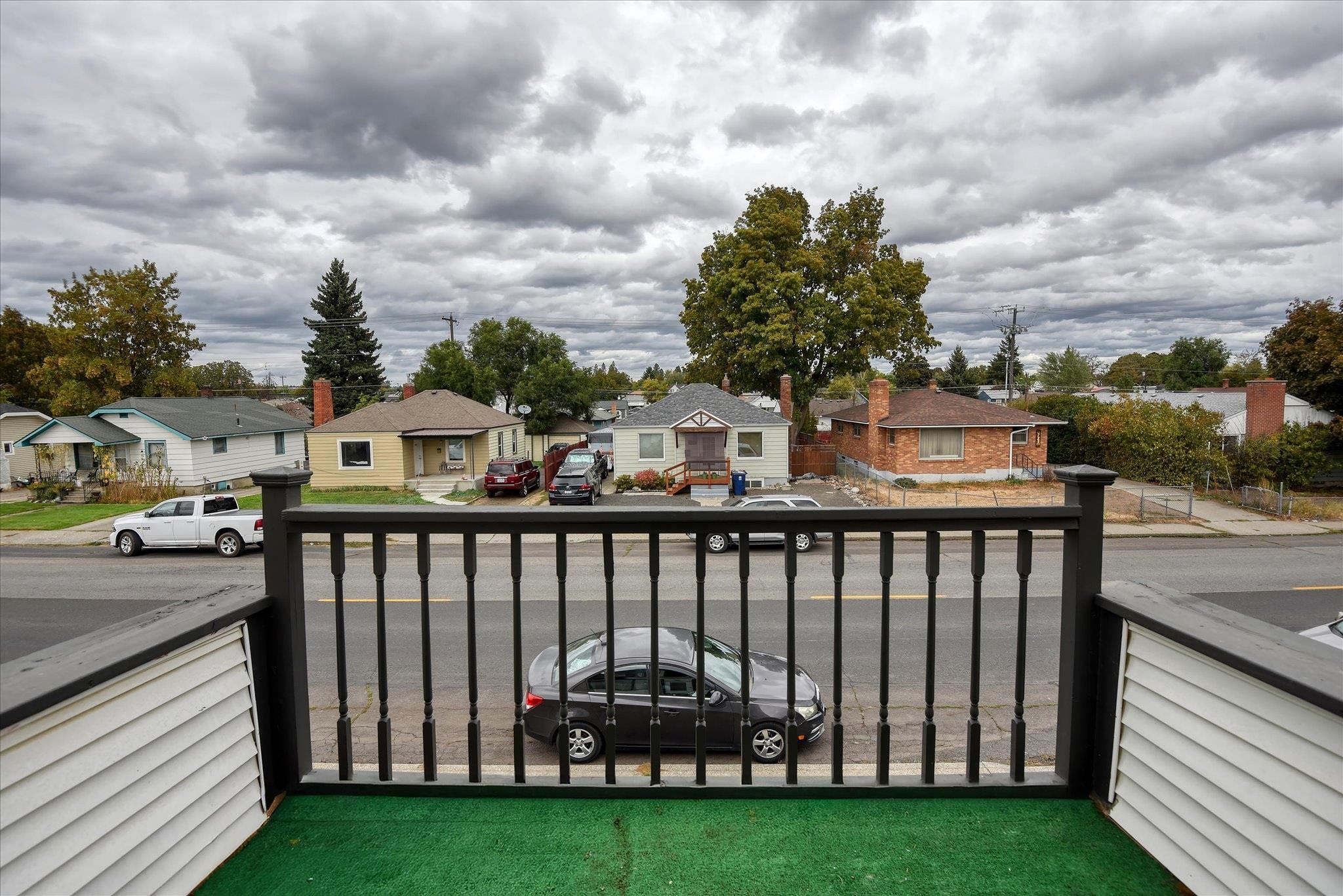 718 E Empire Ave - Photo 18