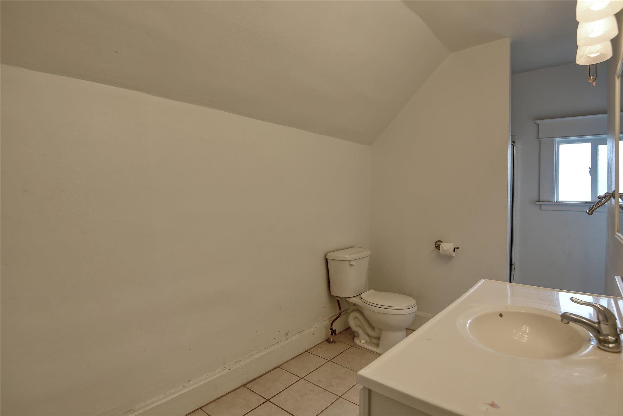 718 E Empire Ave - Photo 19