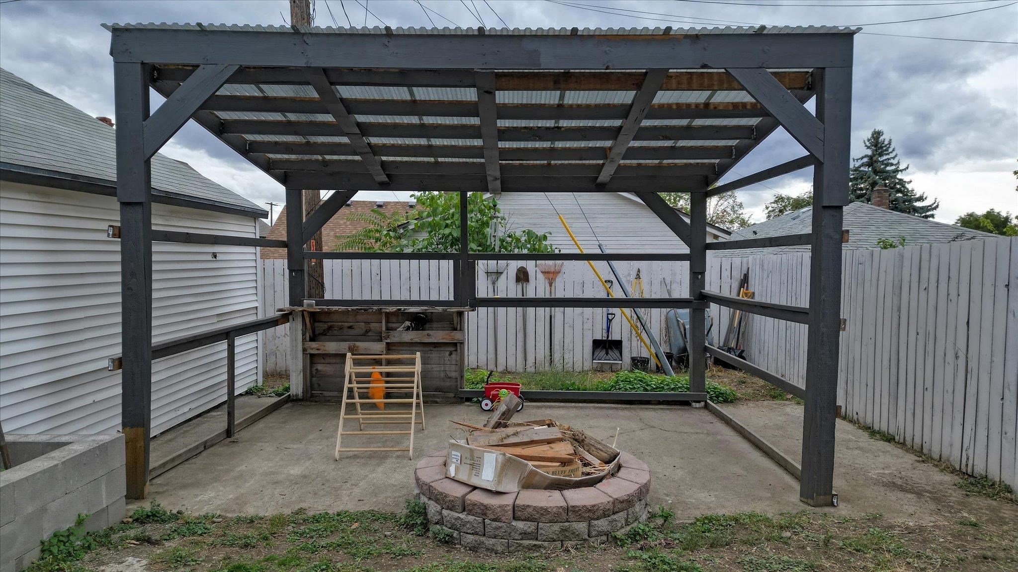 718 E Empire Ave - Photo 25