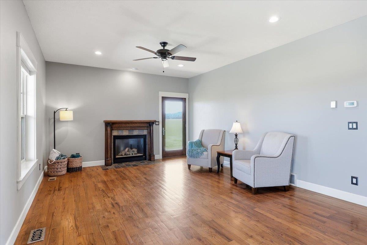 24104 N Carey Ln - Photo 7