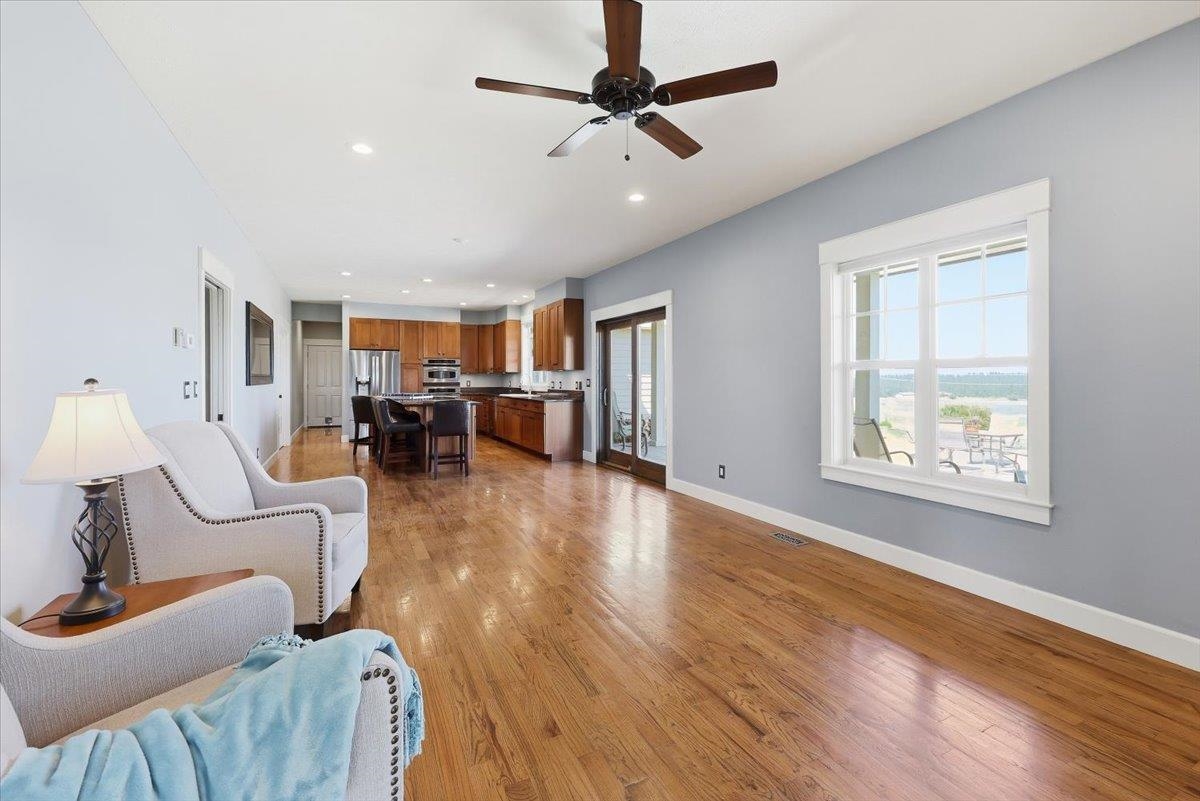 24104 N Carey Ln - Photo 8