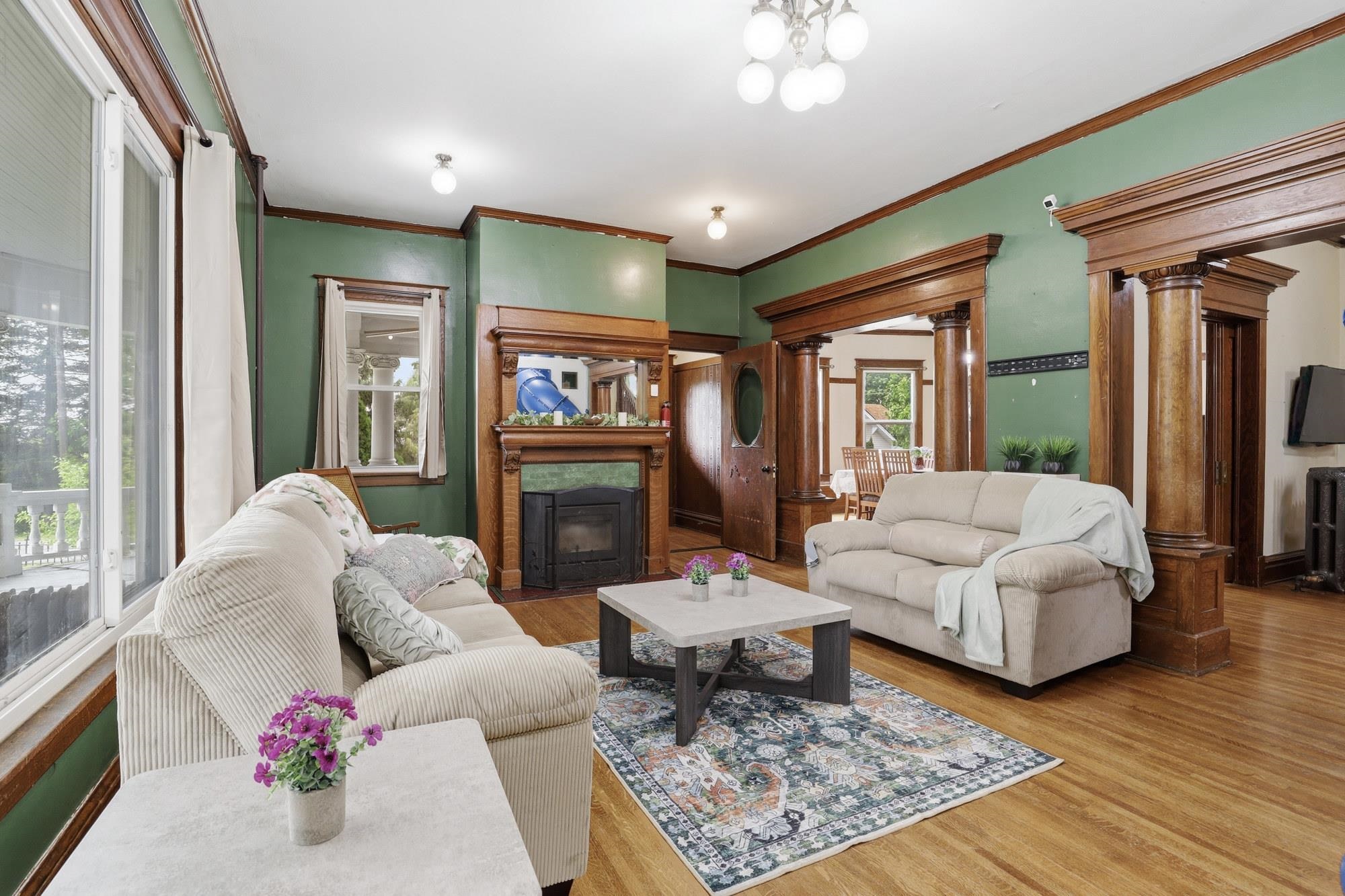 141 S Howard St - Photo 4