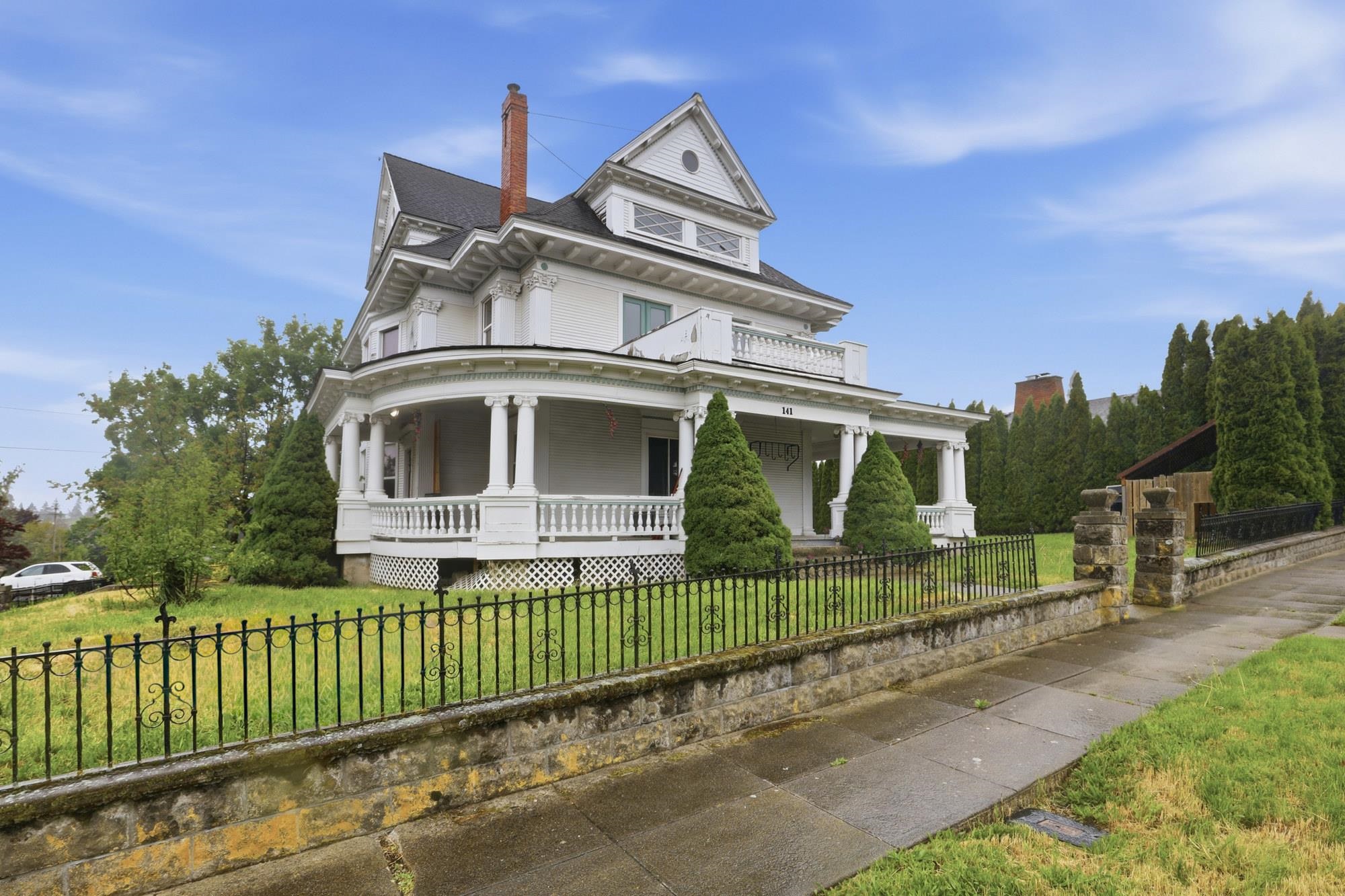 141 S Howard St - Photo 7