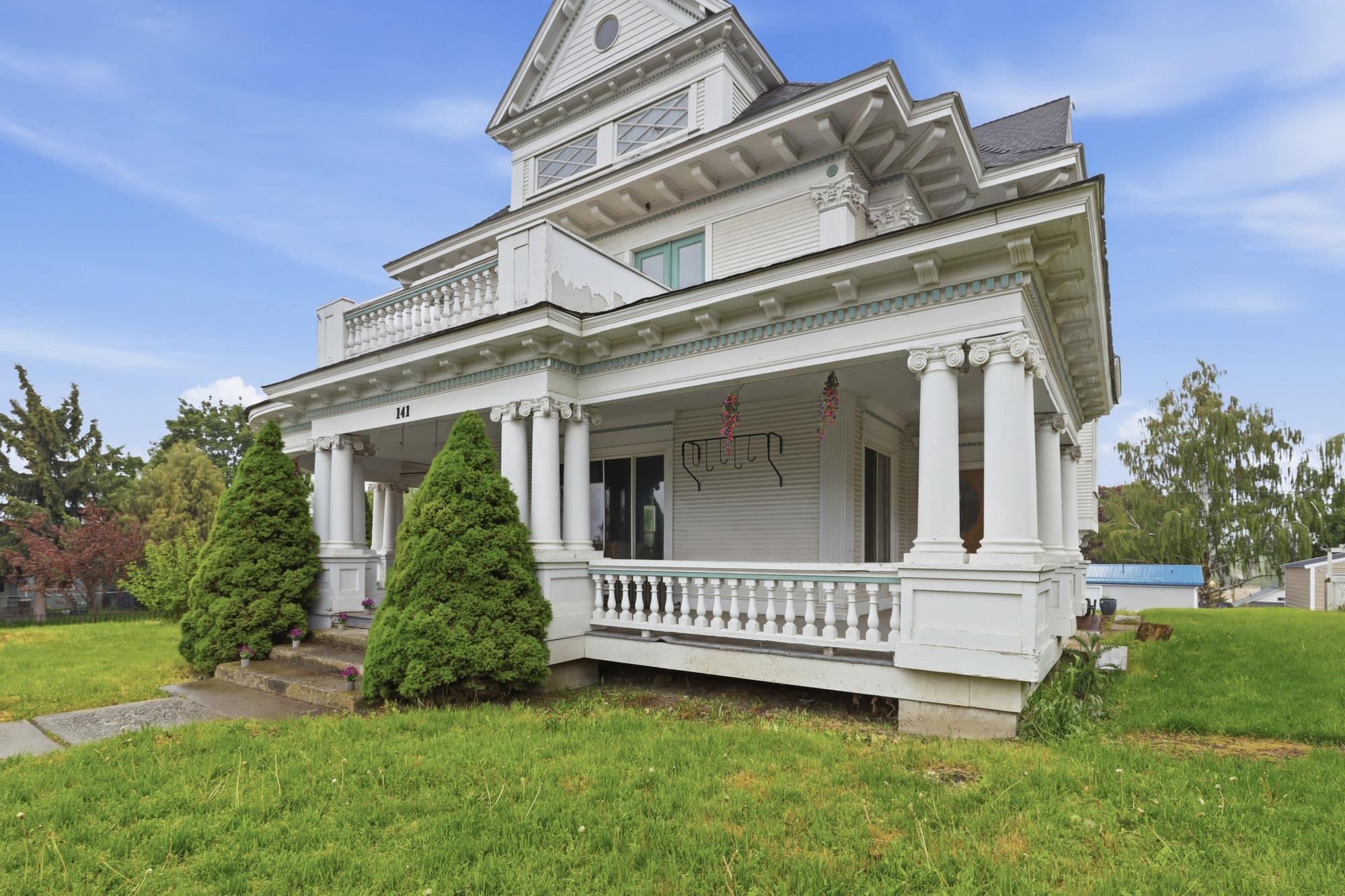 141 S Howard St - Photo 9