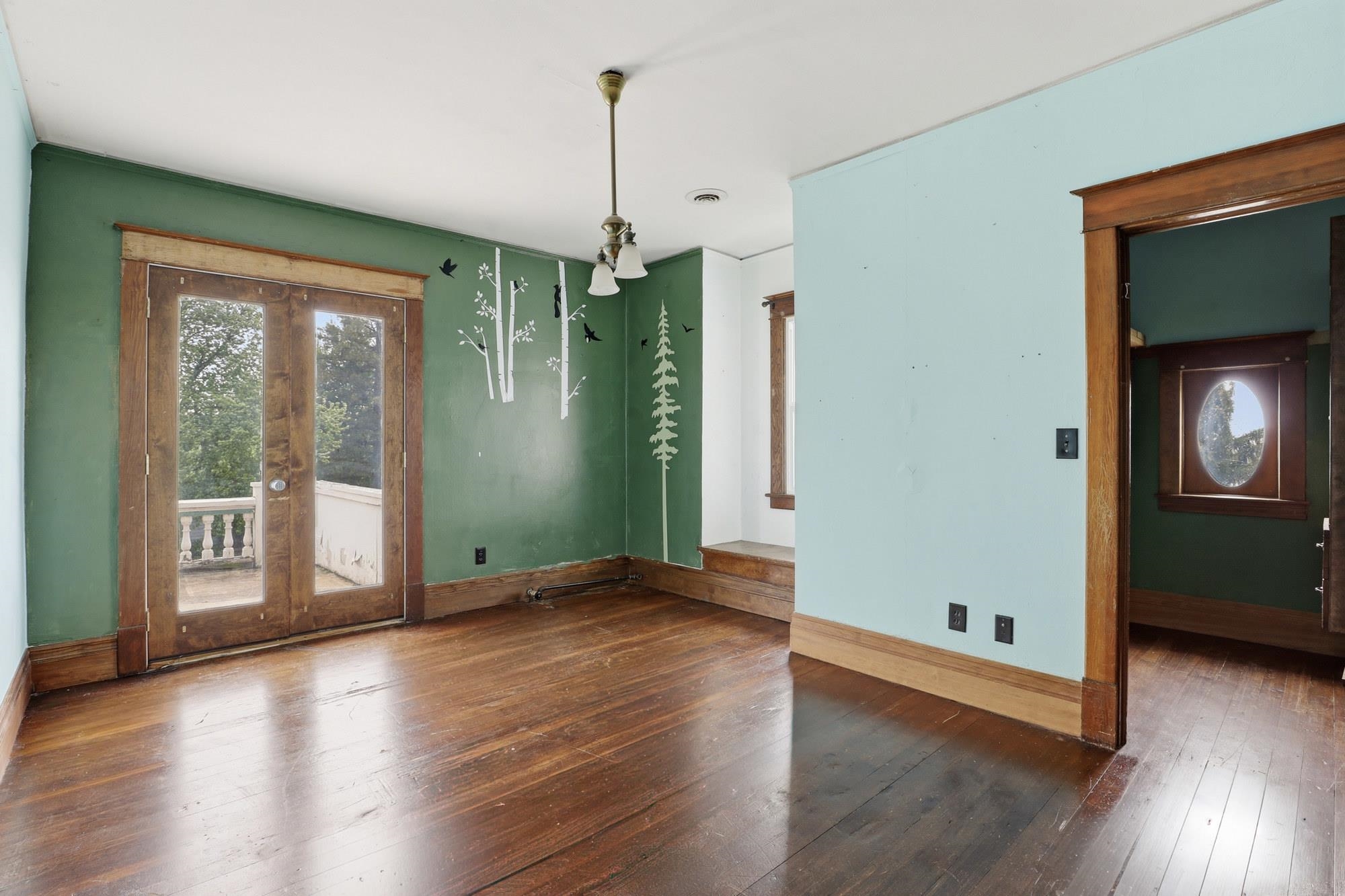 141 S Howard St - Photo 37